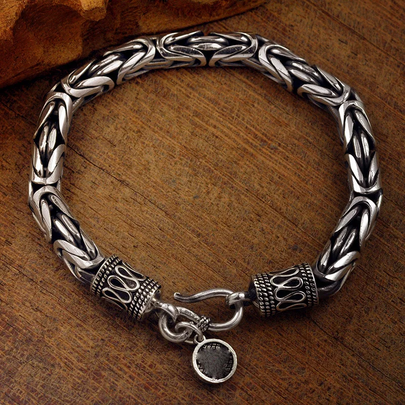 

Men Retro Distressed Dragon Bone Bracelet Ethnic Peace Totem Adjustable Chain Niche Design Domineering High-end Fashion Jewelry
