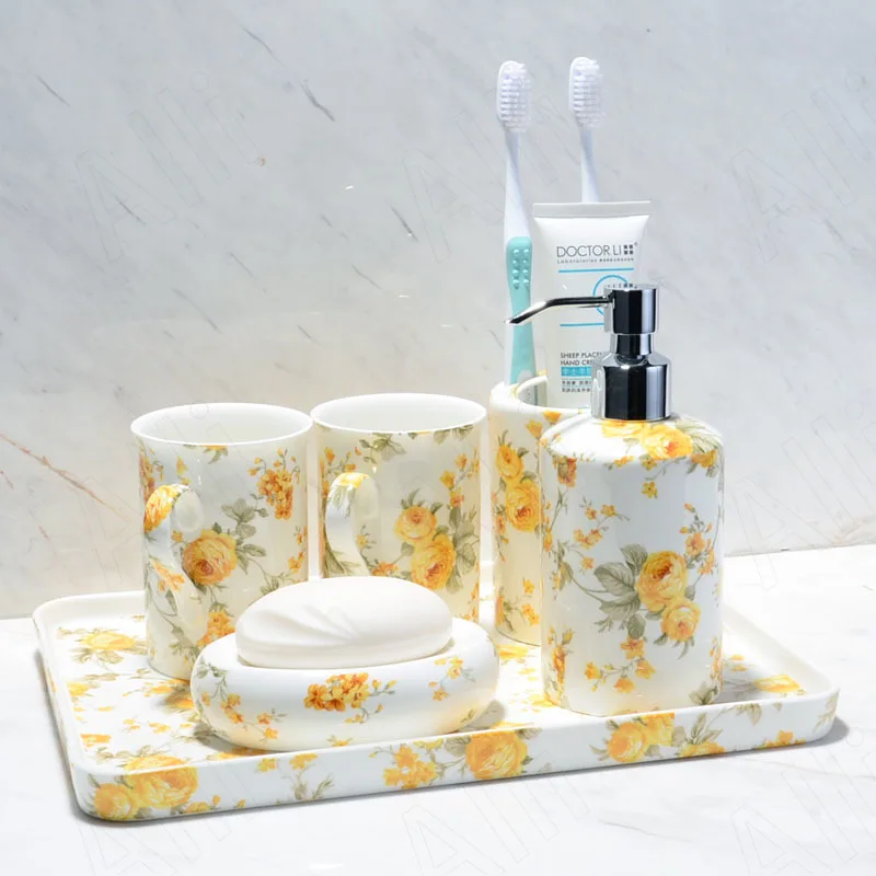 Northern Europe Ceramic Bathroom Six Piece Set Flower Pattern Mouthwash Cup Desktop Shower Gel Bottle Bathrooms Accesories