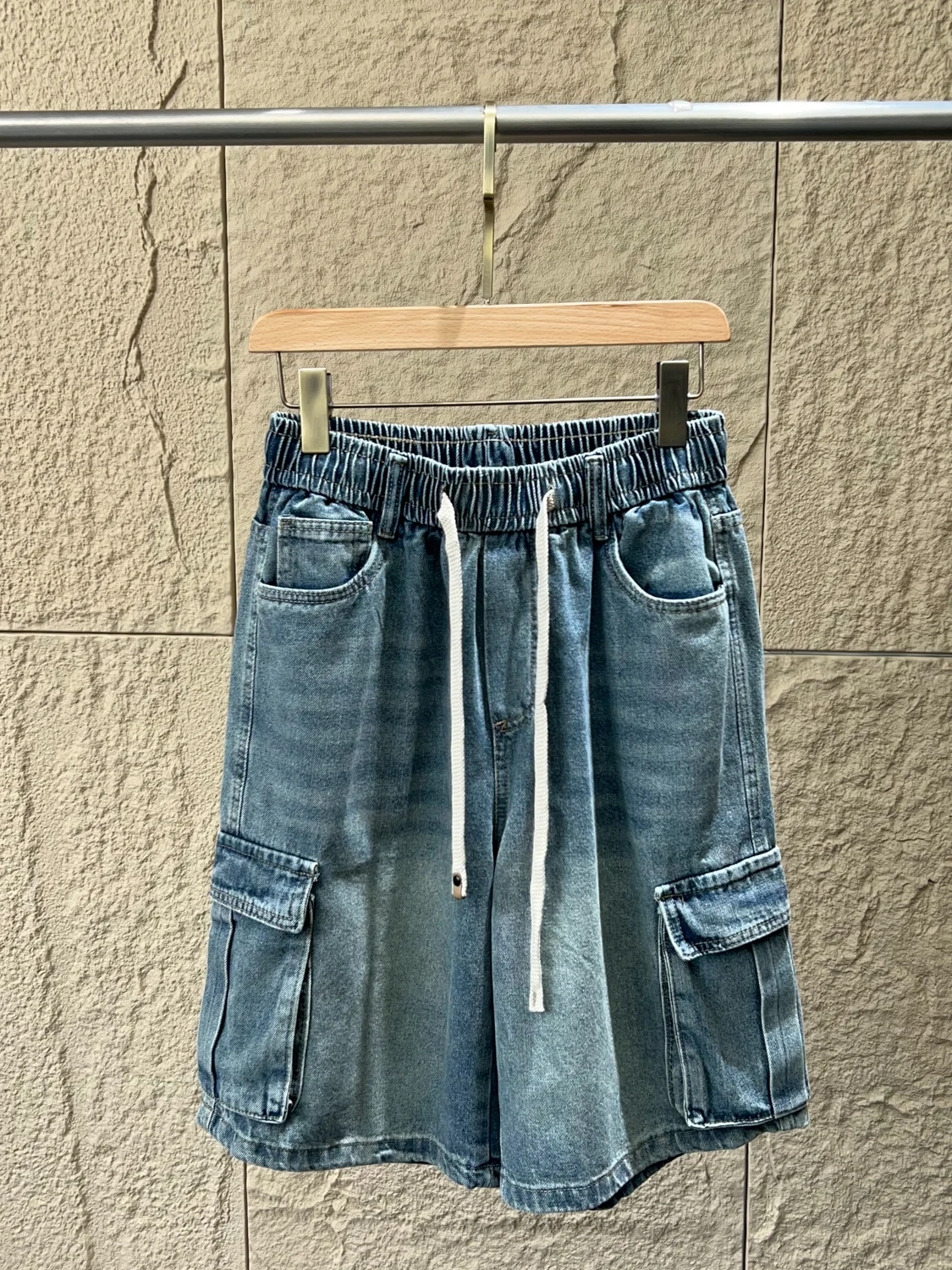 

American Style Workwear! Summer Men's Lightweight Breathable Elastic Waist Loose Jeans Shorts Enzyme Wash Process