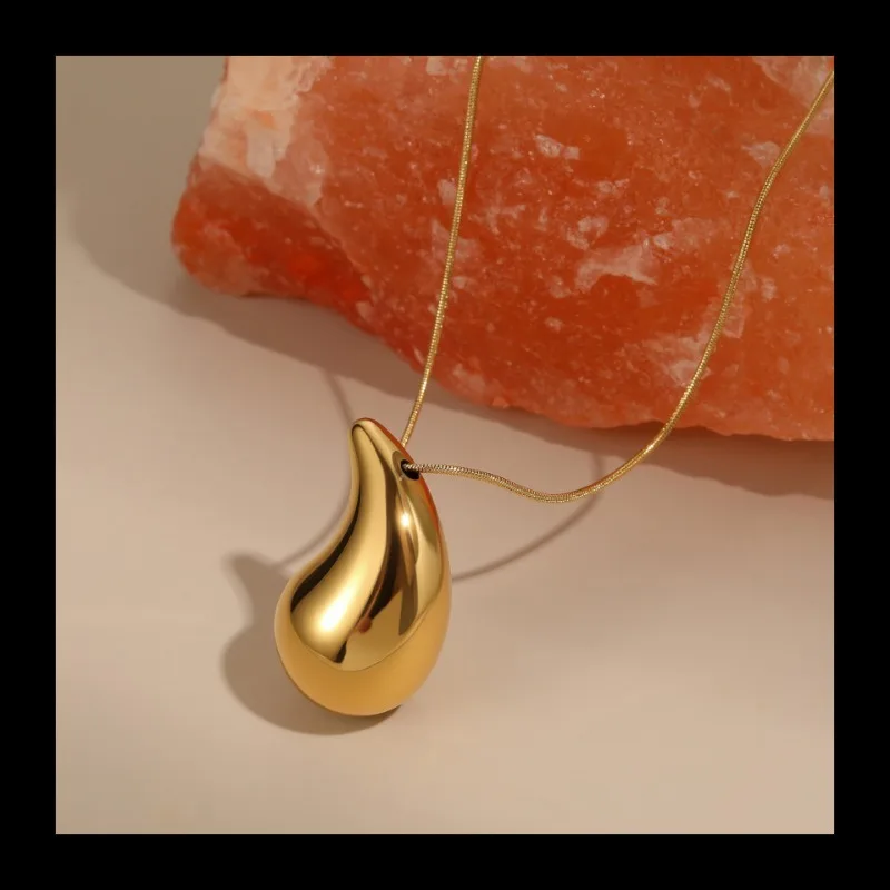 الأزياء الشعبية الراقية تحسس السمين قطرة الماء قلادة قلادة من الفولاذ المقاوم للصدأ لا تتلاشى قلادة المجوهرات بالجملة