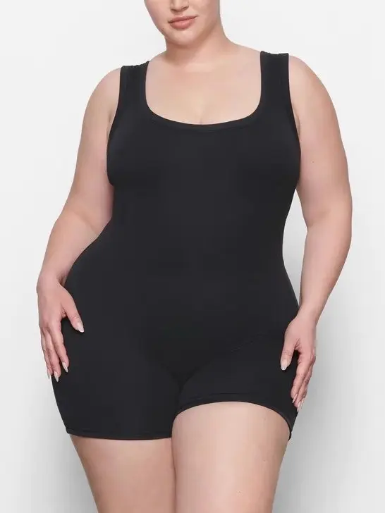 온라인 스토어 신상 순면 여름 얇은 베이스 베스트 원피스 슬림핏 여성 의류 편안하고 통기성 좋은 출퇴근복