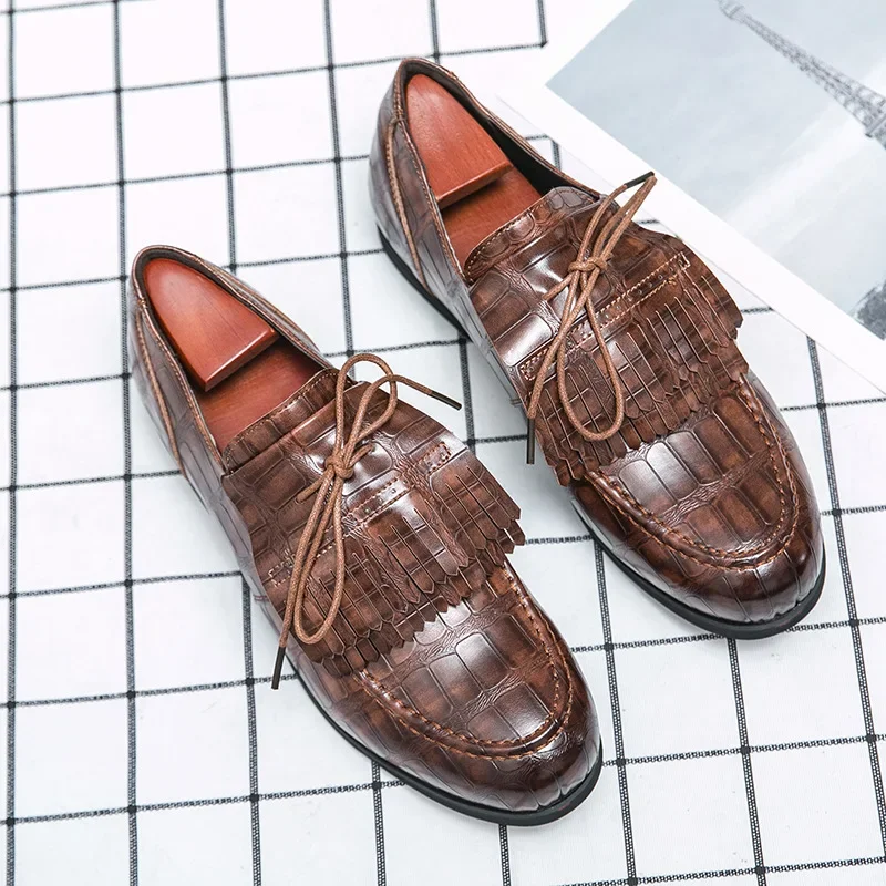 Four Seasons New Tassel Lace Up Leather Shoes Men's Lefu Large Size Personality Wedding Shoes Fashion Walking Leather Shoes P123