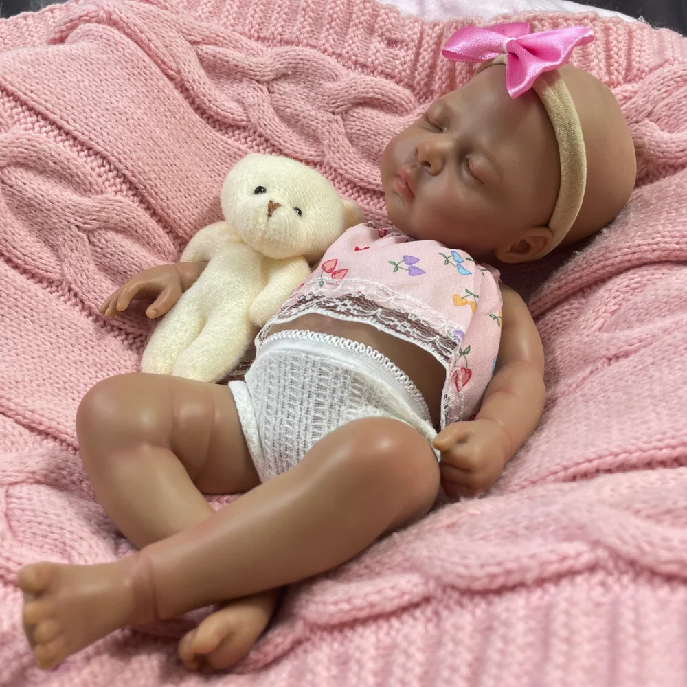 Mini 13 นิ้วผิวซิลิโคน Reborn Baby Luna ซิลิโคนแข็งล้างทําความสะอาดได้สีดําสาววันเกิดคริสต์มาสของขวัญของเล่น