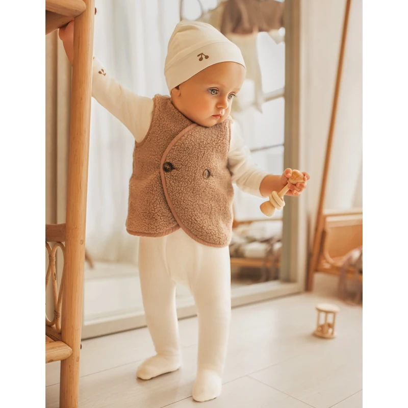 Ali Layette AW25 Cherry Printed Collection Velour Babies Set Matching Hat Babies Rompers With A Top