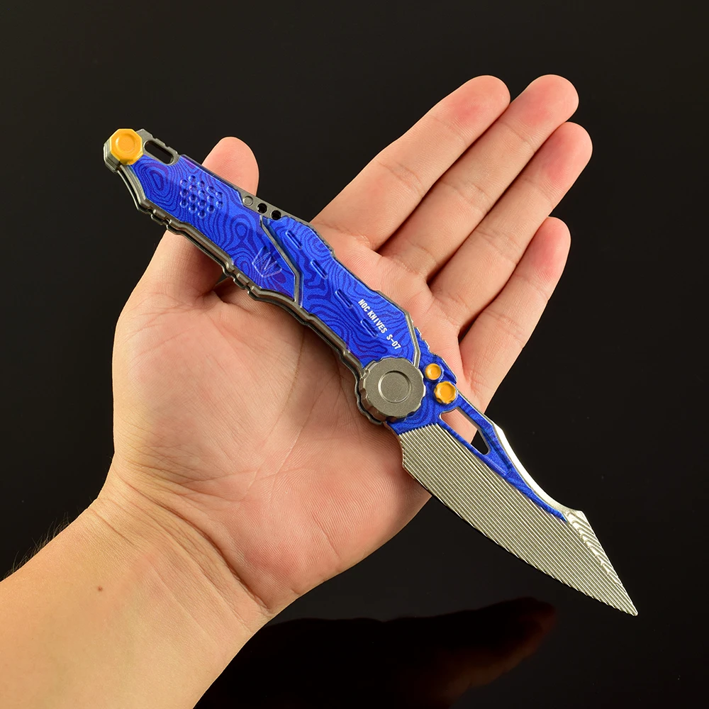 Juego de arena Breakout S07, armas de cuchillo, modelo sin afilar, acción de presión a presión, accesorio de entrenamiento al aire libre, artesanía de Metal, juguete para regalo