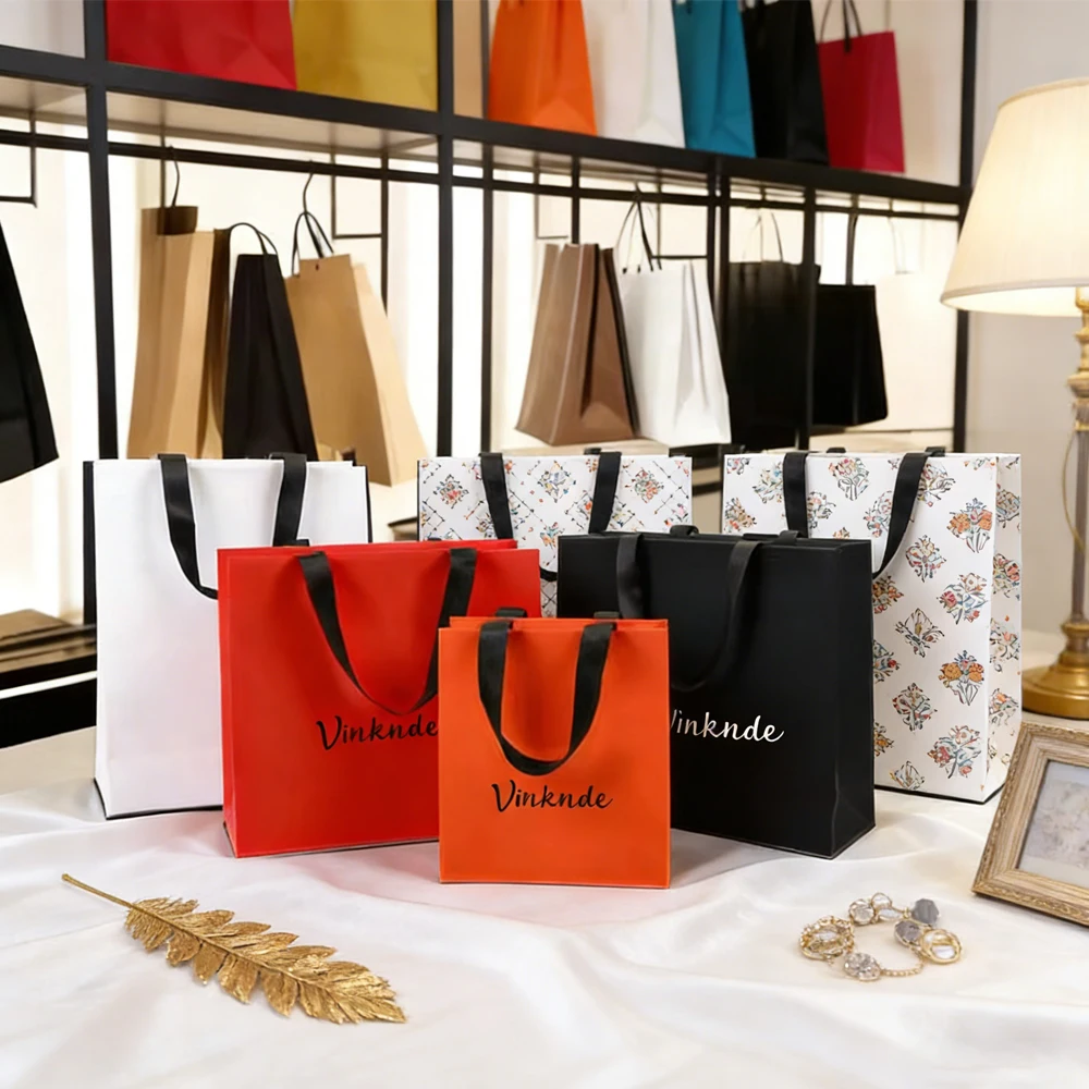 

24Pcs Custom Logo White Black Orange Paper Tote Gift Bag 12x15x6cm Jewelry Cosmetic Clothing shopping Organizer Bags with Handle