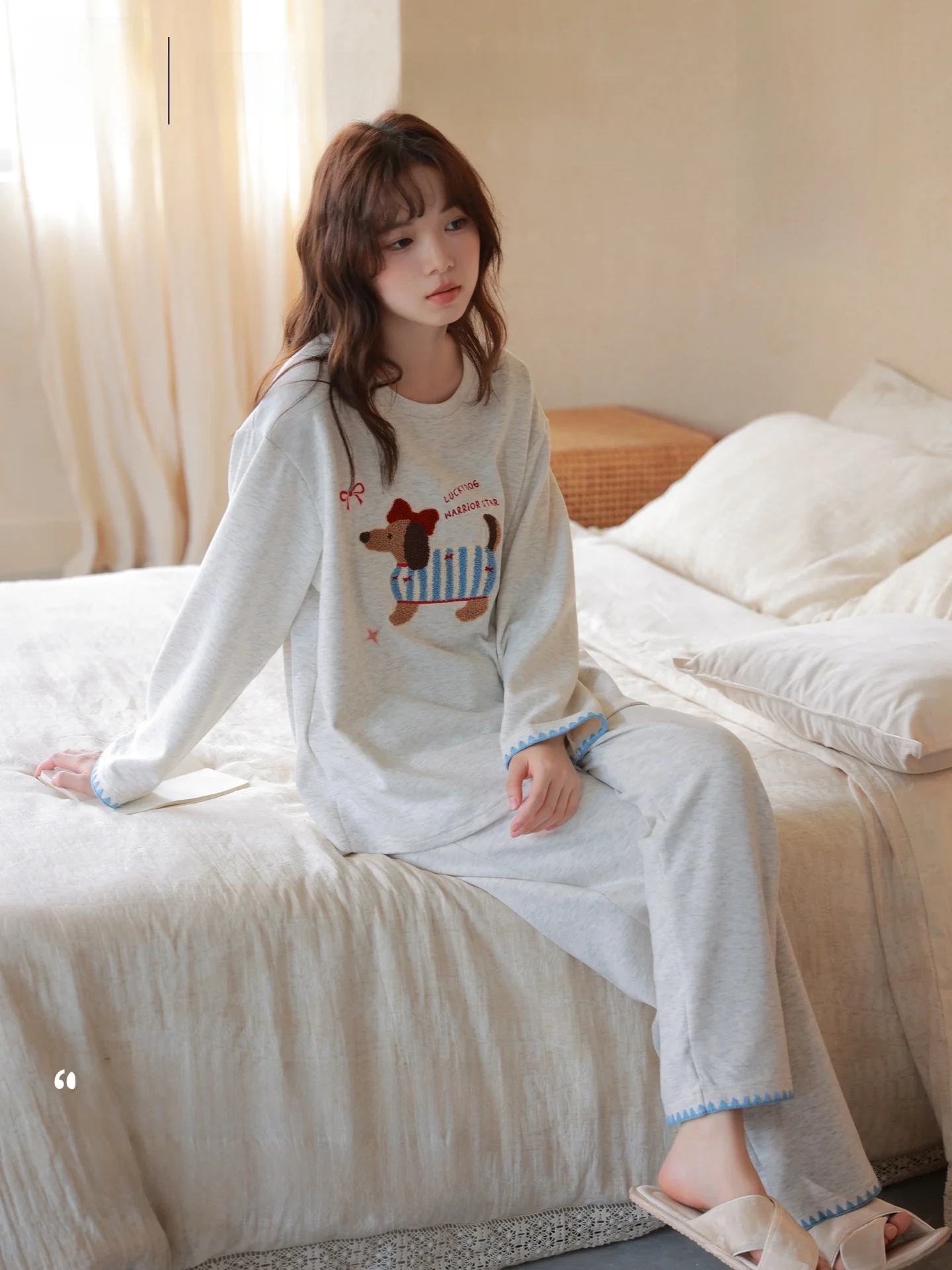  Person Silk Cashmere Women's Sleepwear Autumn Winter New Fleece Warm Home Clothes Set Dachshund Dog Design Long Sleeve