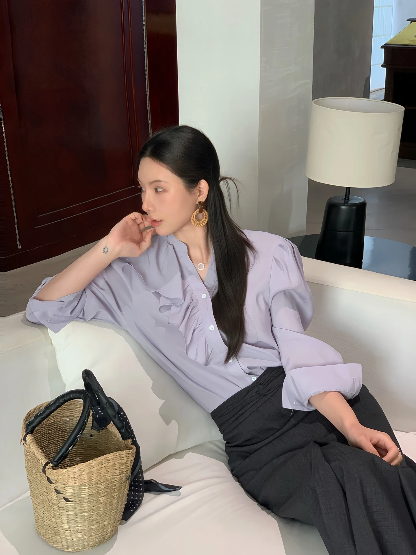 

Женская свободная блузка Sweet Sasa с асимметричным подолом и длинными рукавами-фонариками в корейском стиле, модный весенний топ