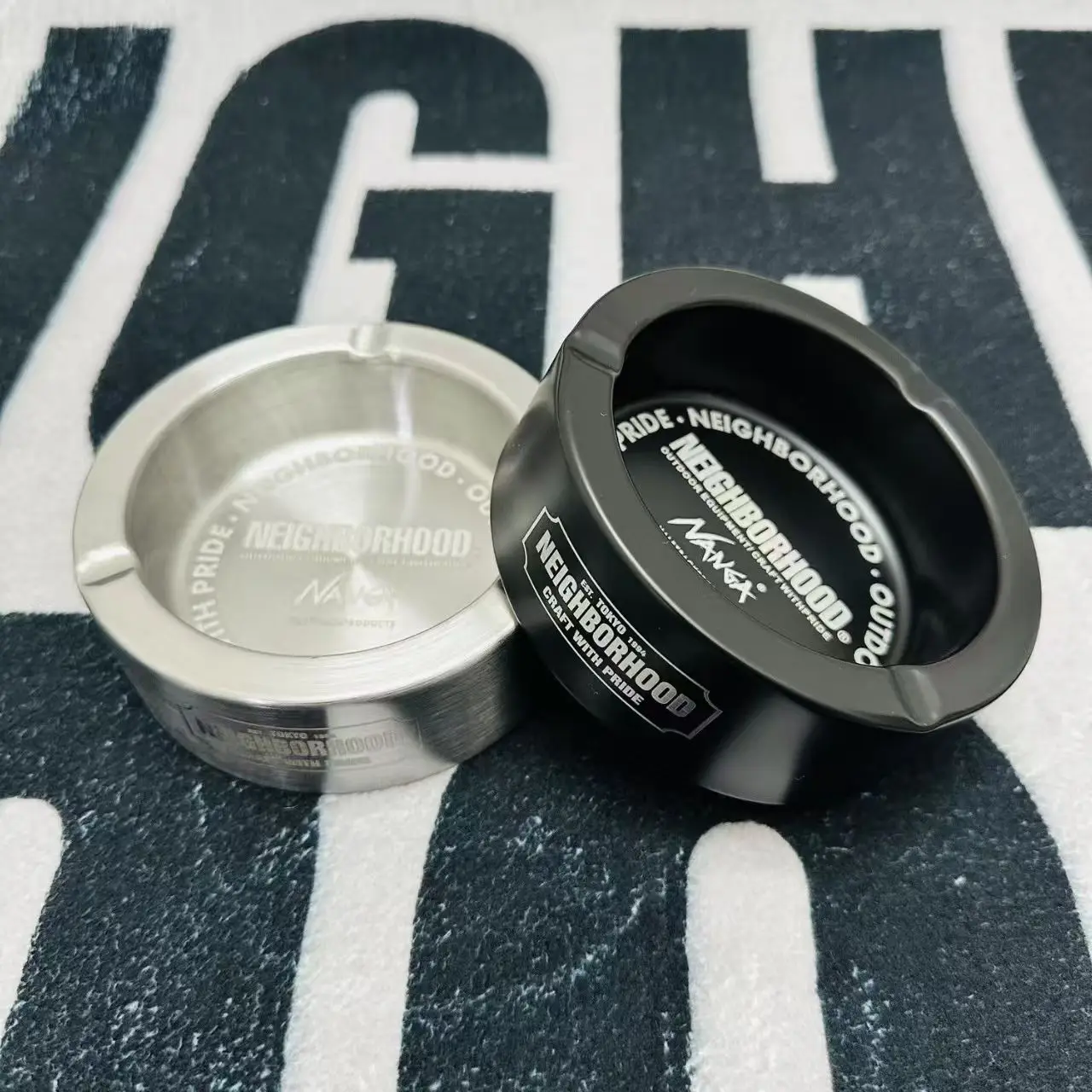 Modern Minimalist Home Decor Silver Thick Stainless Steel Ashtray Trendy Brand Creative Bar Ashtray Practical Household Ash Tray