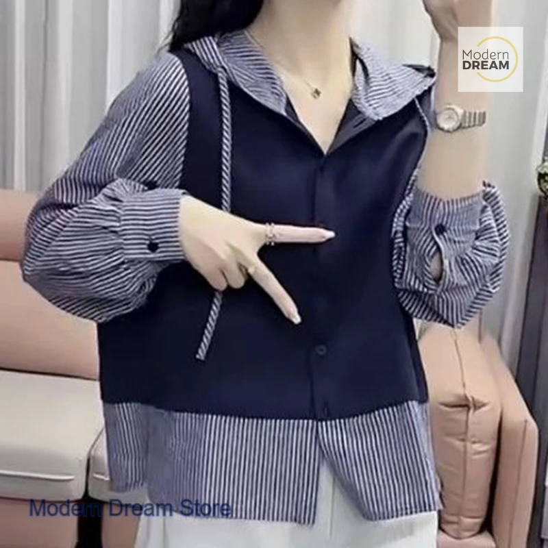 

French retro striped stitching loose slim hooded fake two women's spring and autumn new fashion casual long-sleeved shirt.