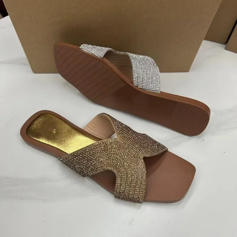 Luxe Kristallen Slippers voor Vrouwen Zomer Schoenen Mode Casual Comfortabele Bling Designer Chinelos Vierkante Neus Platte Hak Slides