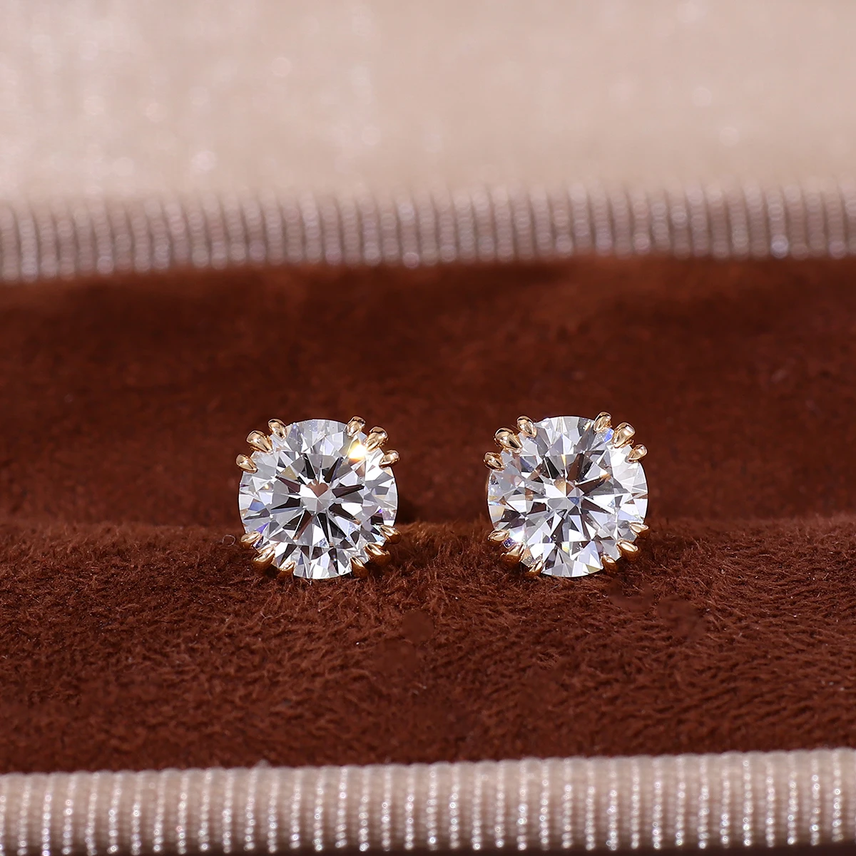 18K Solid Yellow Gold Round Lab Grown Diamond Stud Earrings Crown Prong Setting Classic Stud Earrings For Women Daily Wear