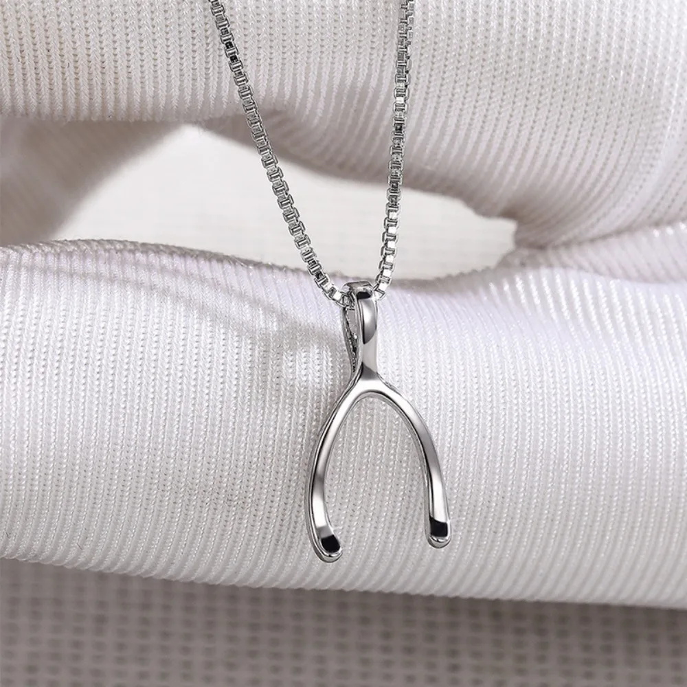 Trendy Minimalism Silver Color Bright Surface Stainless Steel Chevron Bone Pendant Necklace for Men Women Versatile Jewelry Gift