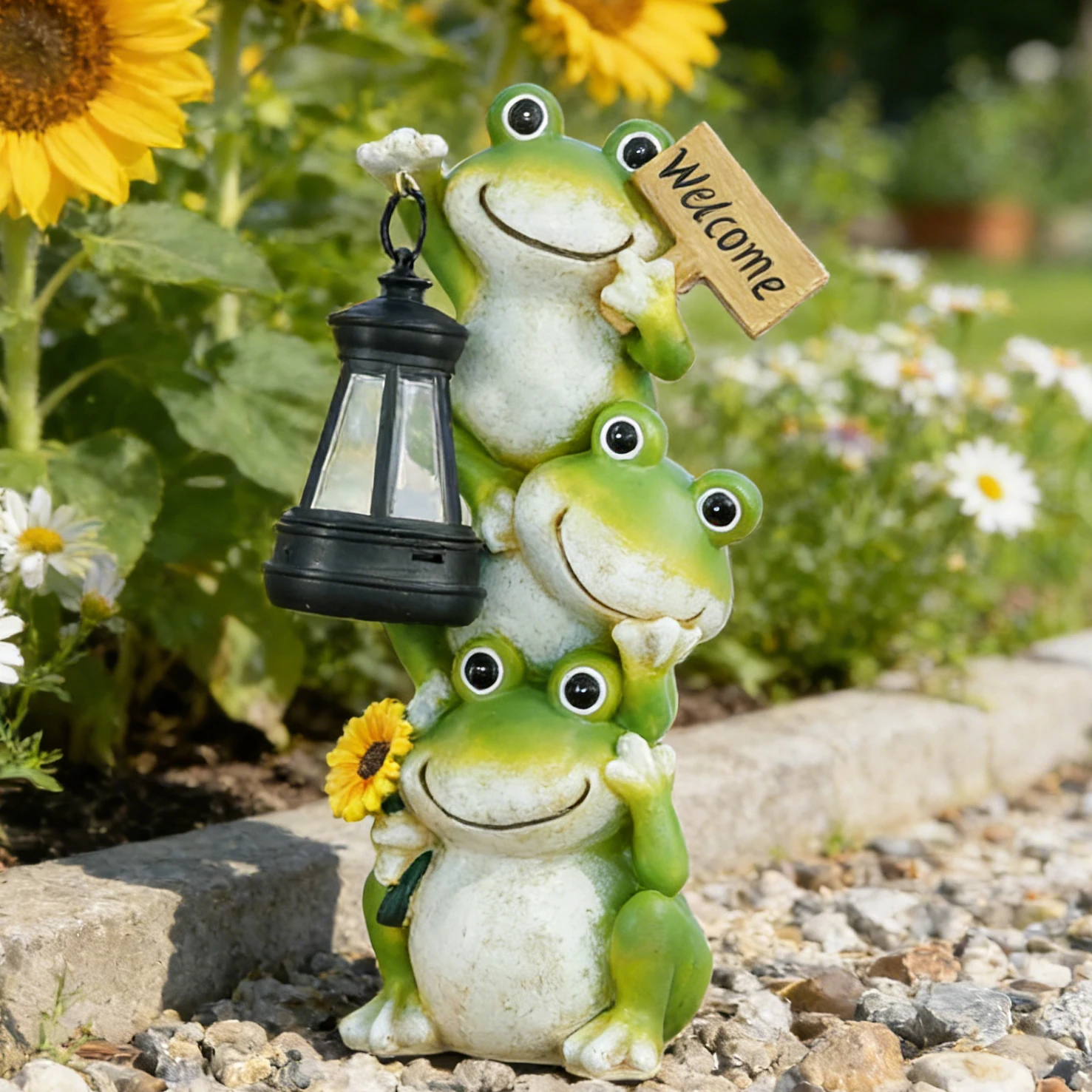 Stacked Frog Garden Statue with Solar Lantern & Welcome Sign - Outdoor Patio Decoration, Resin Frog Decor for Garden Entryway