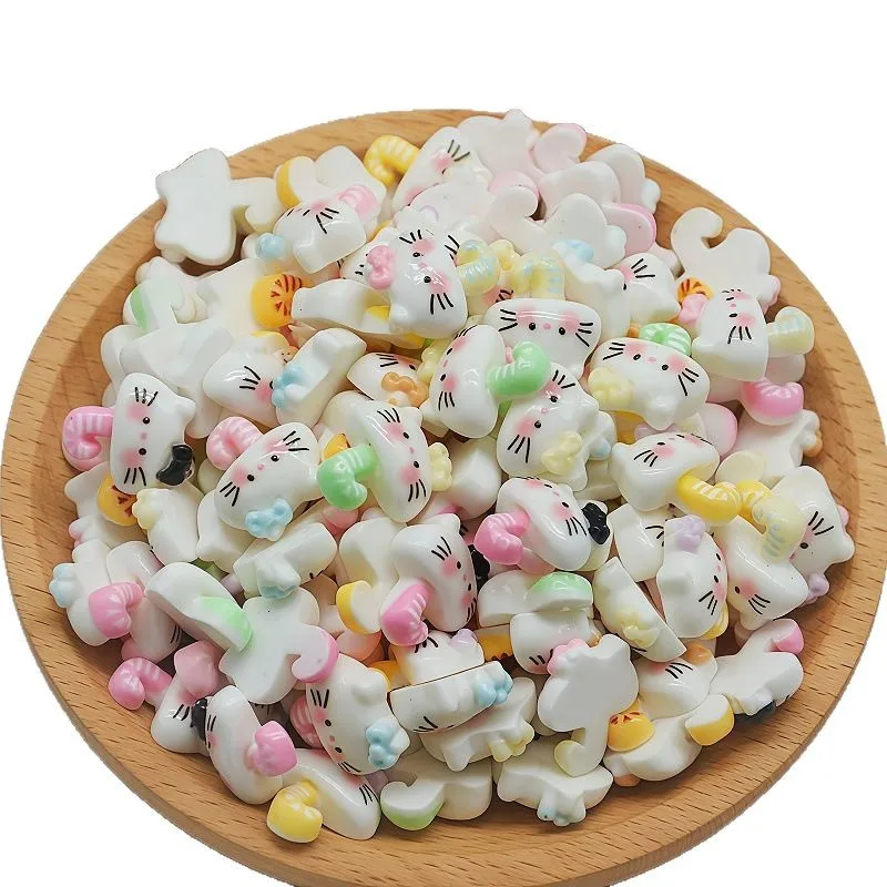 Gemmes pour ongles Hello Kitty - 50 pièces de breloques en résine mignonnes pour les modèles d'ongles à pression et en gel