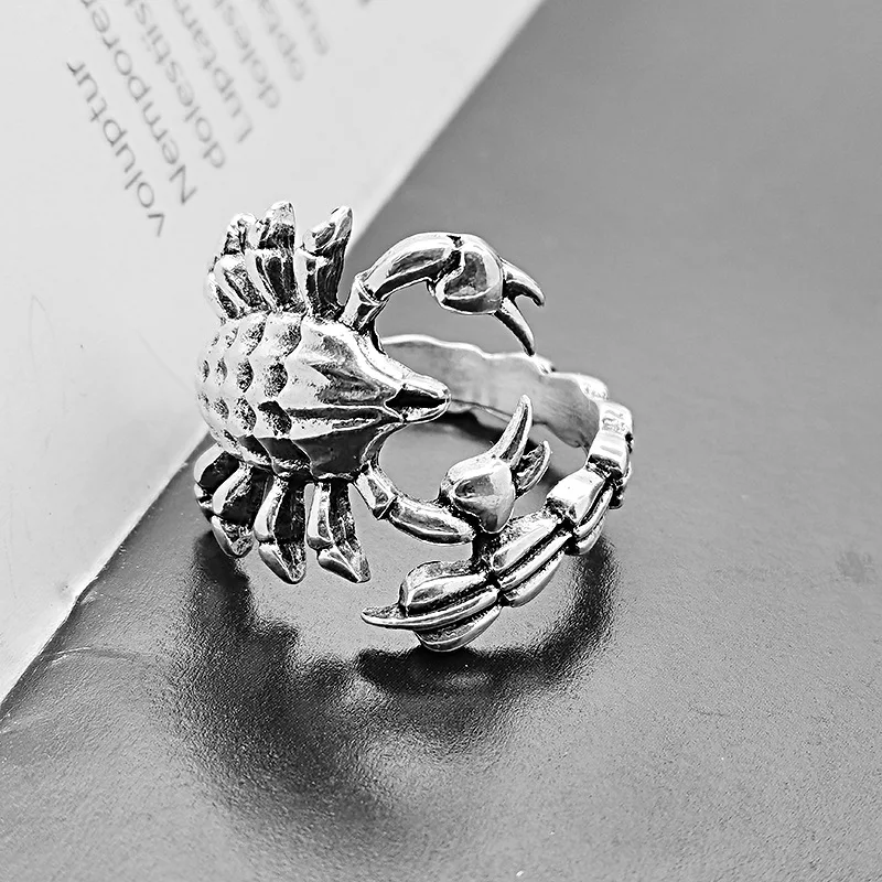 Vintage Men's Halloween Gothic Poison Scorpion Ring Fashion Vanguard and Unique Unisex Punk Hip Hop Rock Cold Reaper Jewelry