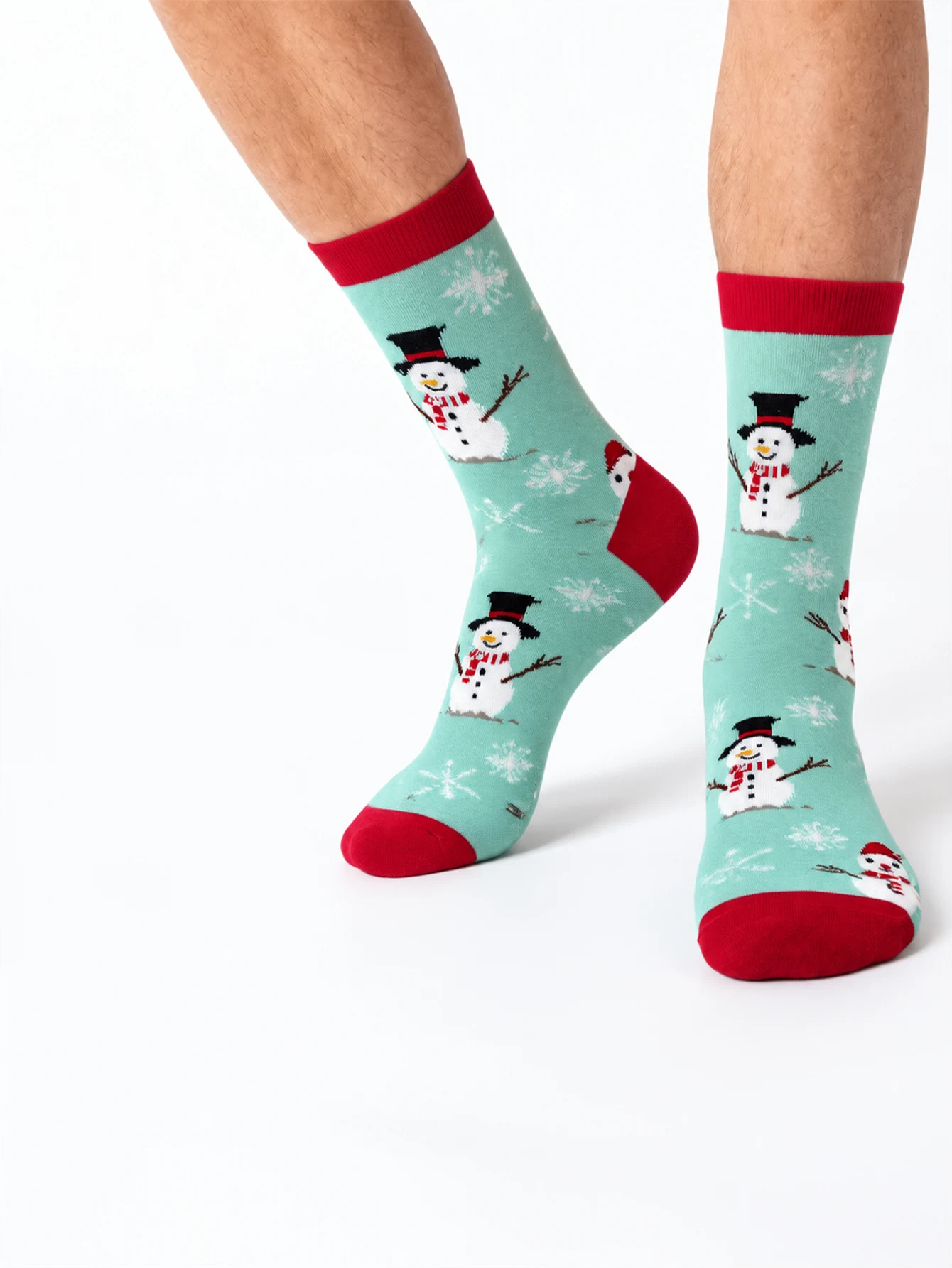 Christmas Socks Light Green Cute Snowman Jacquard Crew Socks Soft Cotton Blend Warm Winter Socks Unisex Holiday Party Gift Socks