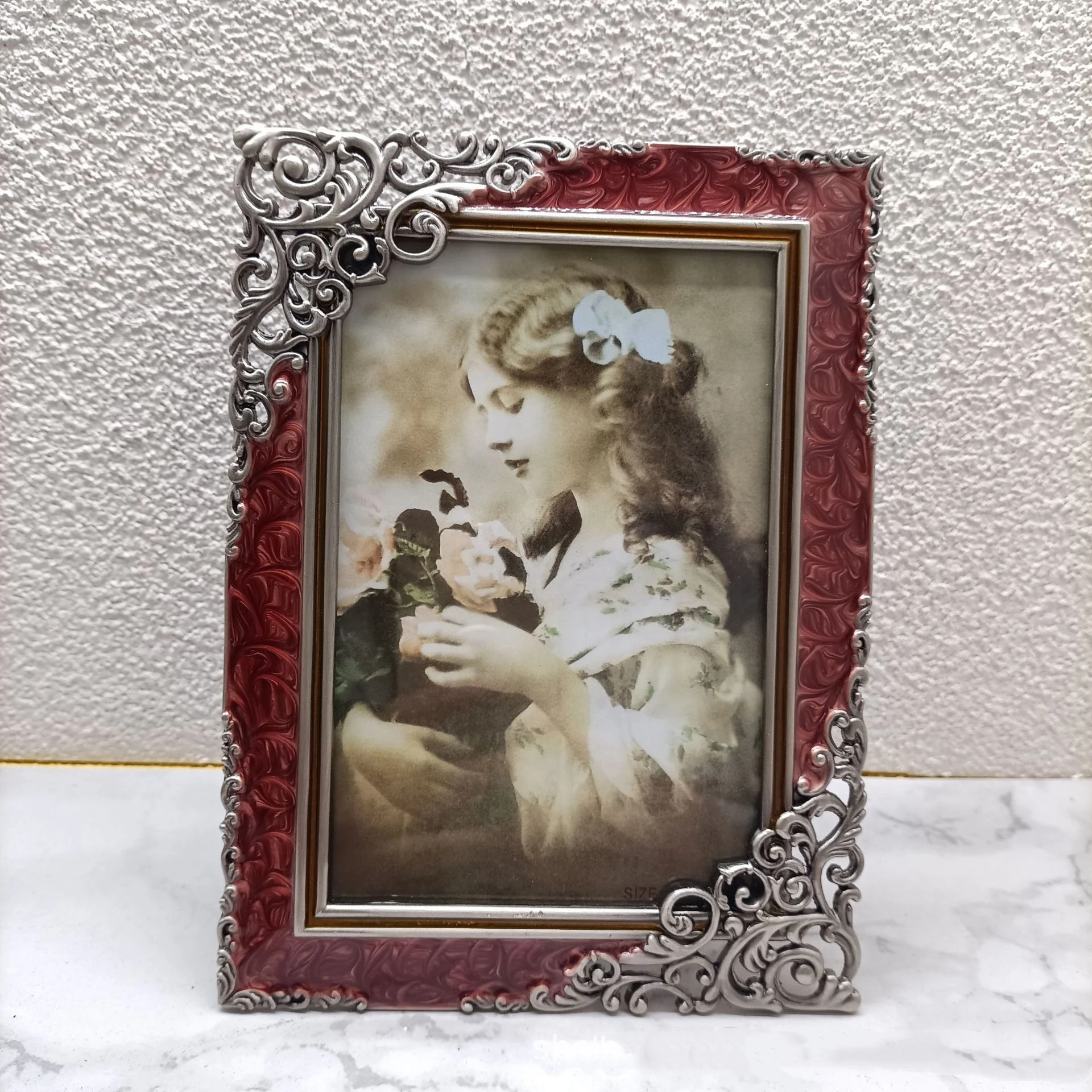 

6 Inch Creative Retro Metal Picture Frame Living Room Porch Table Decoration Party Birthday Gifts
