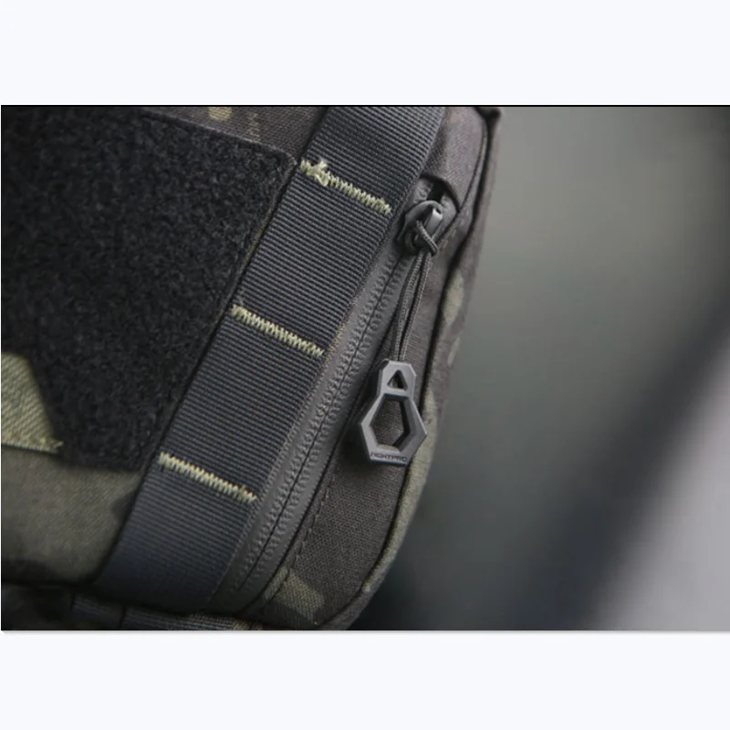 Mochila táctica con cierre luminoso y cordón ajustable - imagen 3