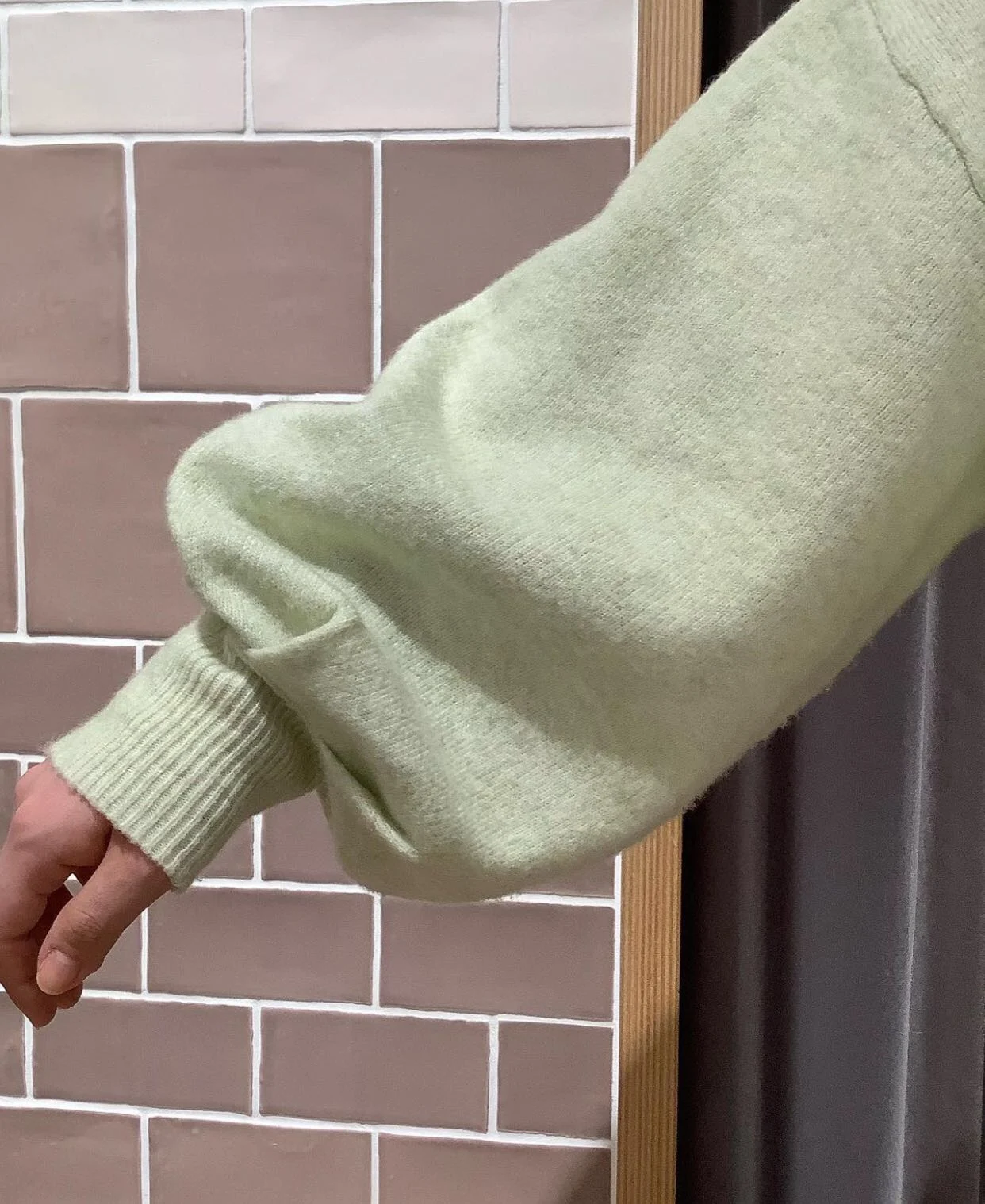 Suéter Suave para Viajes Diarios, Diseño Simple, Ajuste Cómodo, Marca Treasure, Otoño 2024, Prendas de Punto para Mujer, Otro...