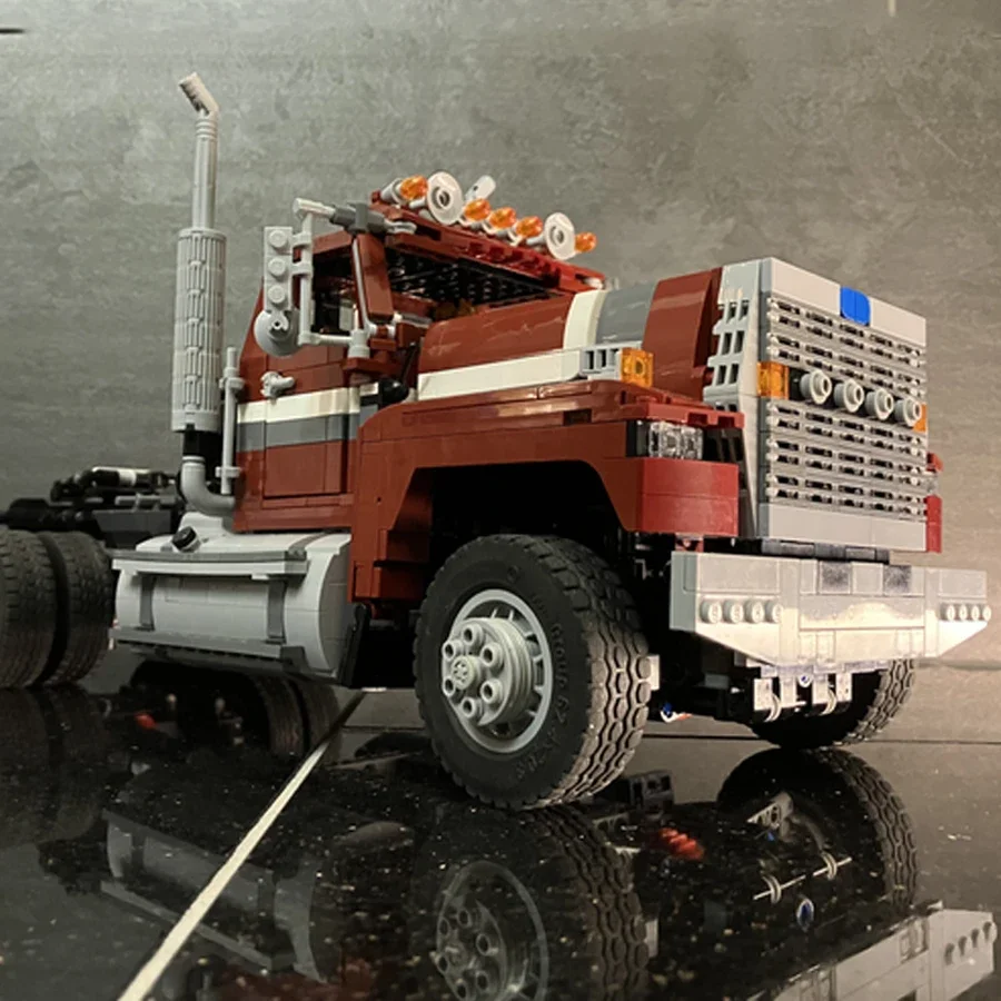 2208 pcs blocs de construction moc voiture 80s 6x6 Semi Camion (1:17) MOC-149840