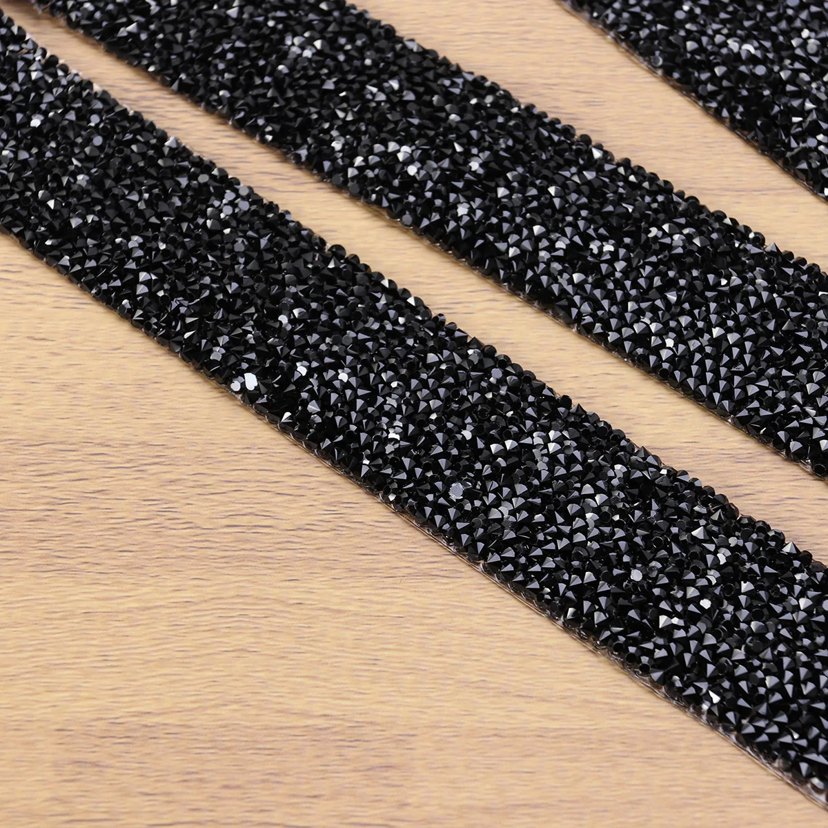 

3Cm Black Adhesive Rhinestone Mesh Ribbon Hot Fix Crystal Trim For Wedding Dress Belt Bridal Veil Decor Craft Supply