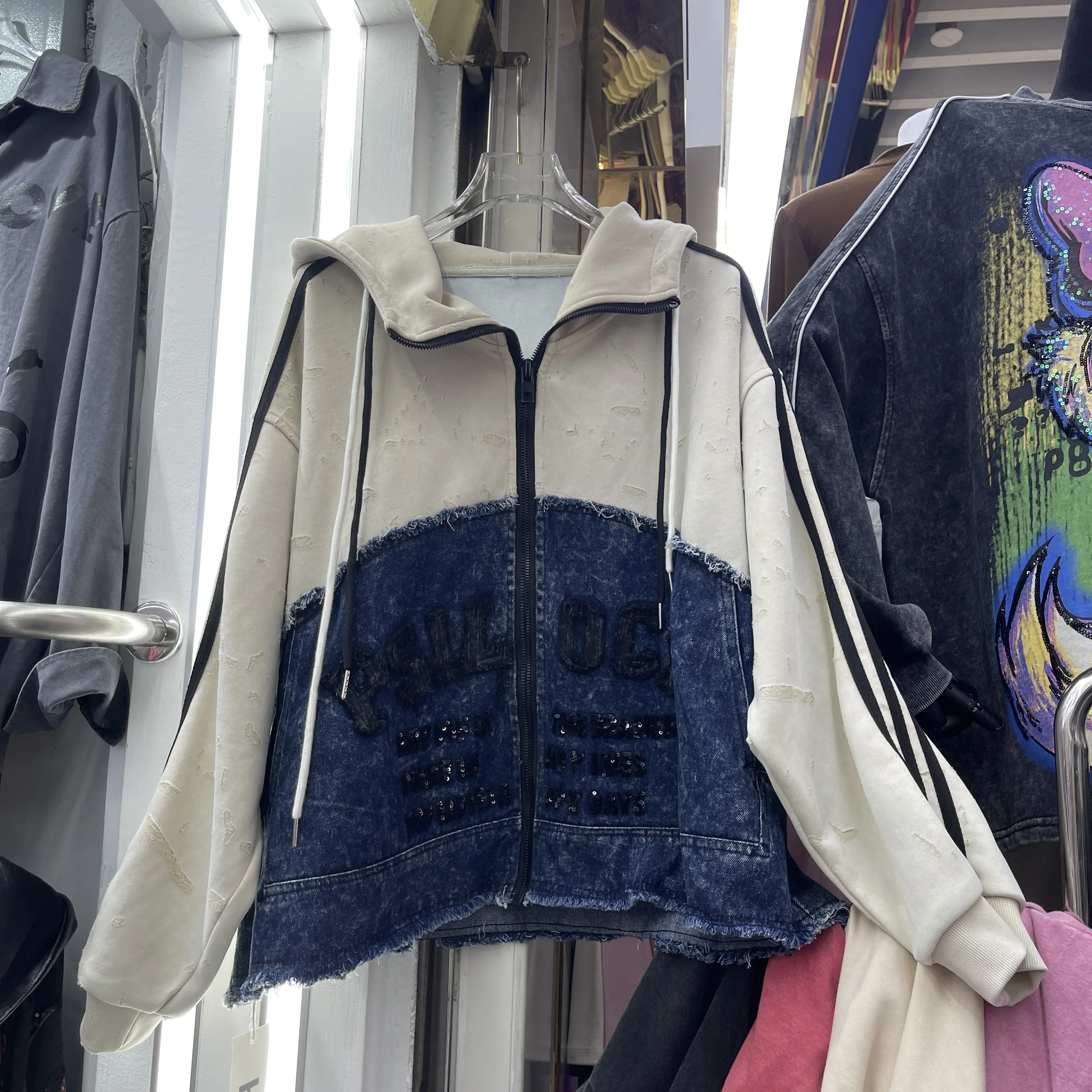 2025 Autumn New Design Distressed Patchwork Embroidered Hooded Sweatshirt Cardigan Street Style Loose Fashion Top for Women