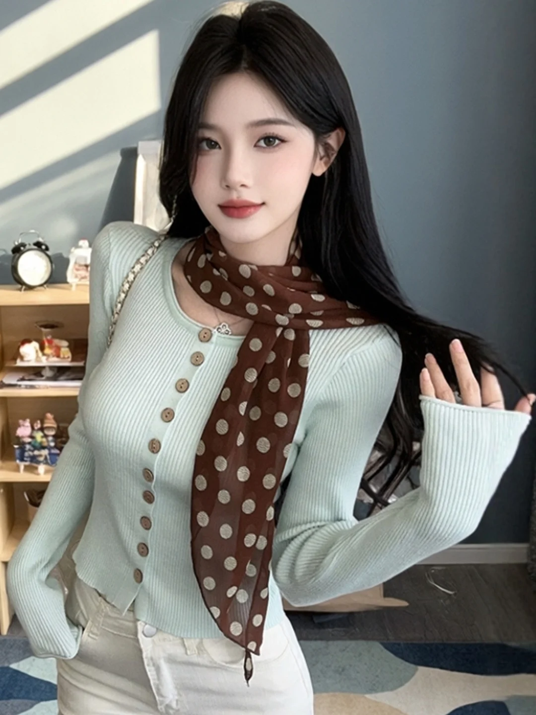 

Korean Style Short Knitted Open Cardigan Women's Fashion Autumn Top Silk Scarf Base Shirt High-End Feeling And Light
