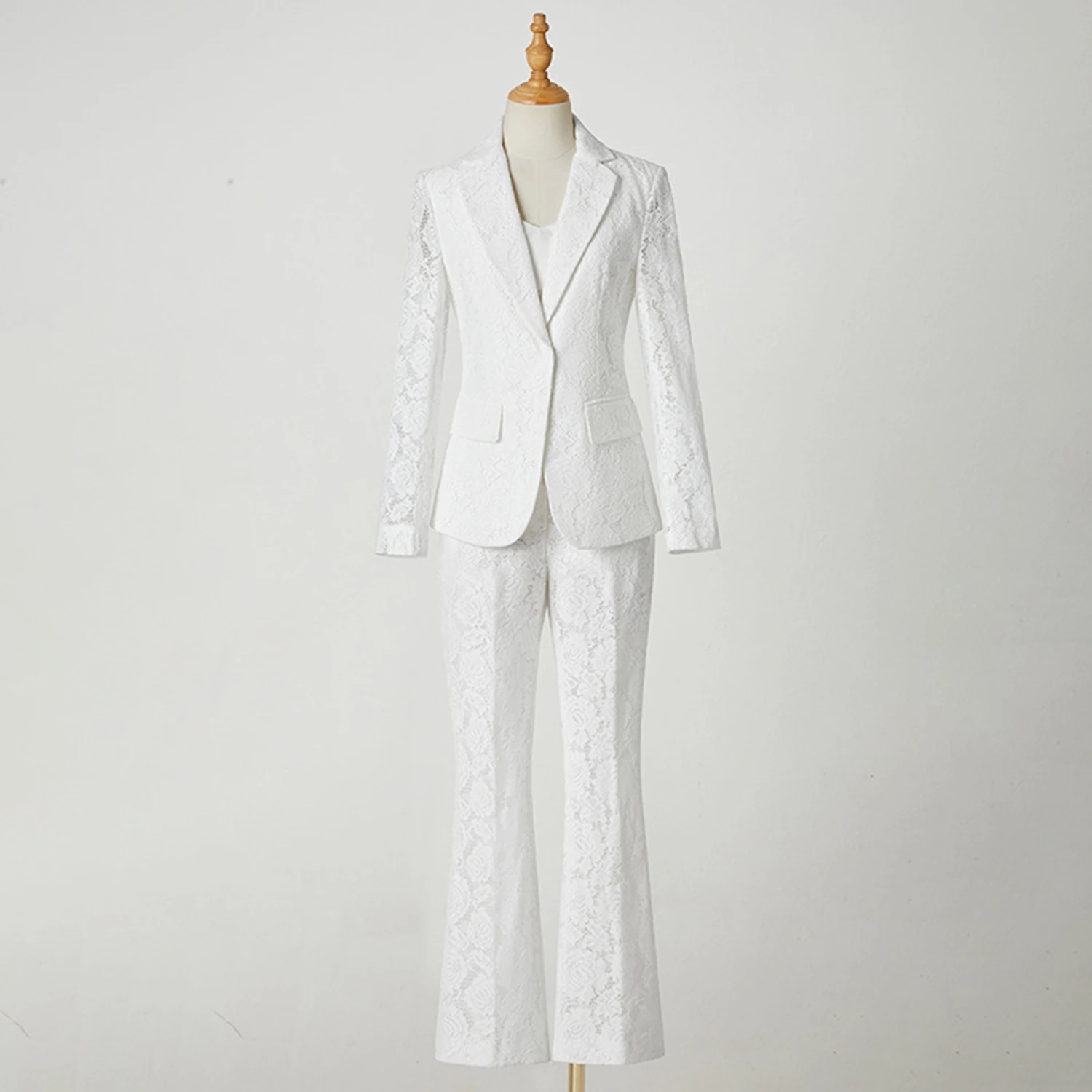 Allingentle Luxury Hollow-out Pattern Women's Suit Slim Fit Pantsuit 2 Piece Sui Outfit for Casual Office Customize