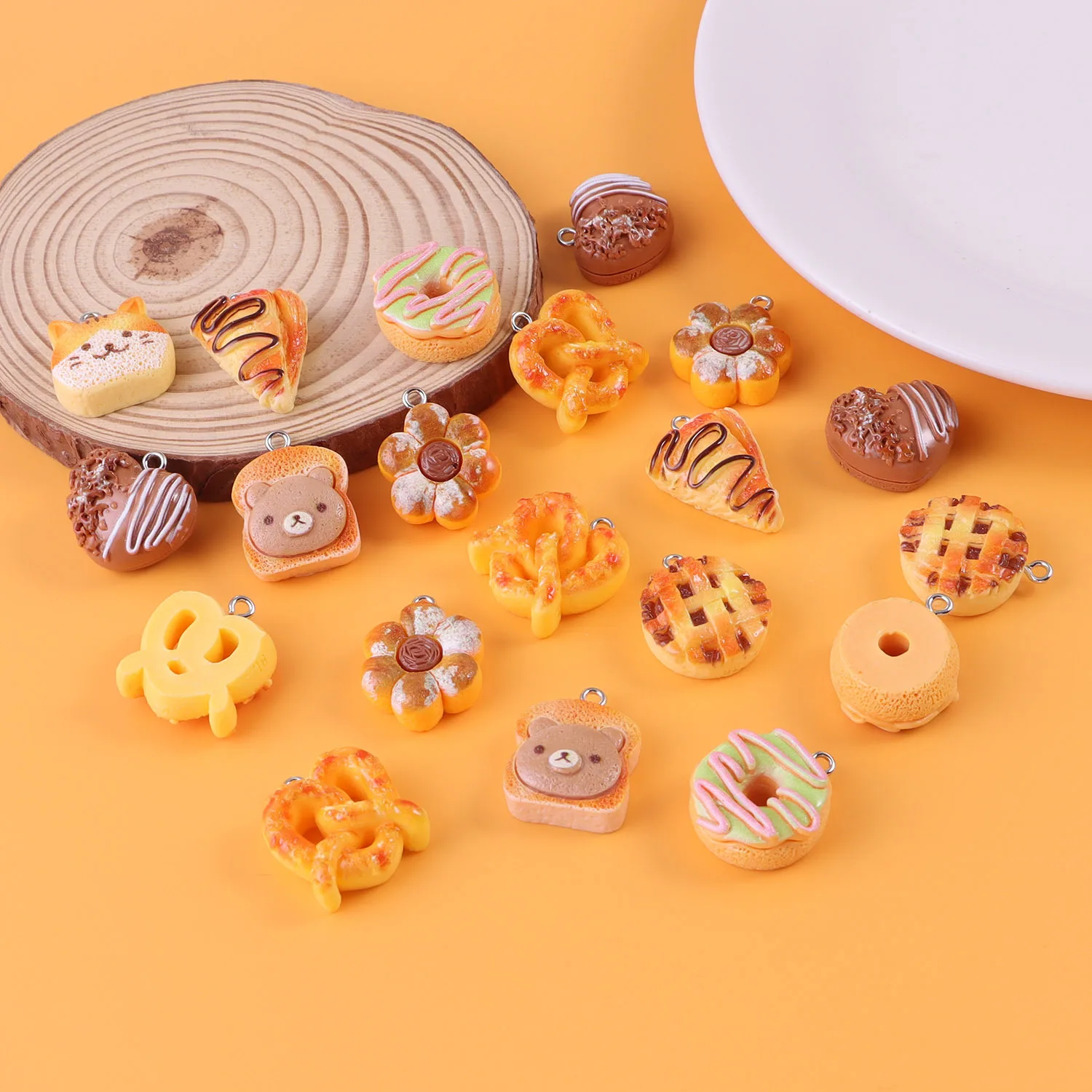 SW45 10Pcs Simulation Food Bread Toast Donuts Pendant Charms DIY Baking Charms Jewelry Making Necklace Bead Earring Key Chanis