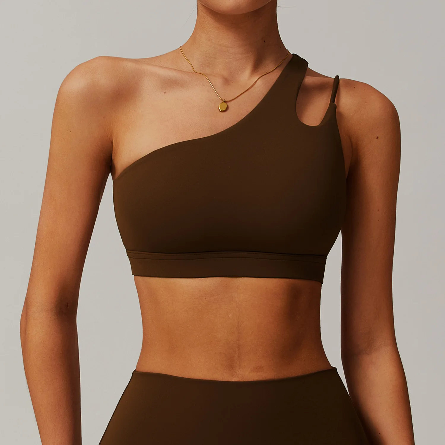 Maxdutti Slant Shoulder Beautiful Back Yoga Bra Nude Sports Bra Irregular Shoulder Straps Running Fitness Vest Top