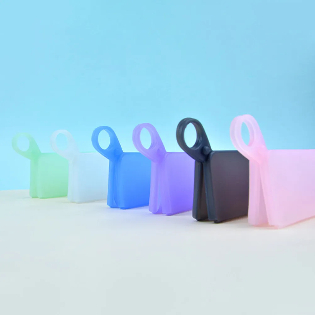 2Pcs Mask Storage Clips Portable Waterproof Disposable Mask Holder Temporary Storage Protector for Daily Use Blue