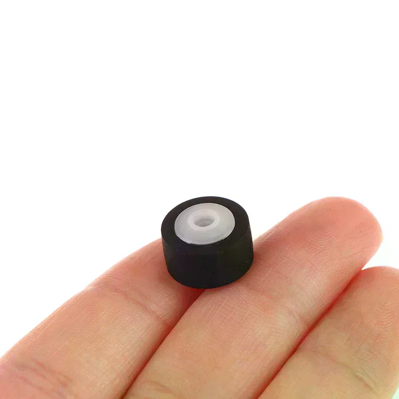 13x8.3x6.5x2MM Car Press Belt  Audio Radio Tape Recorder Movement Rubber Pinch Roller Stereo Cassette Deck Wheel 2Pcs