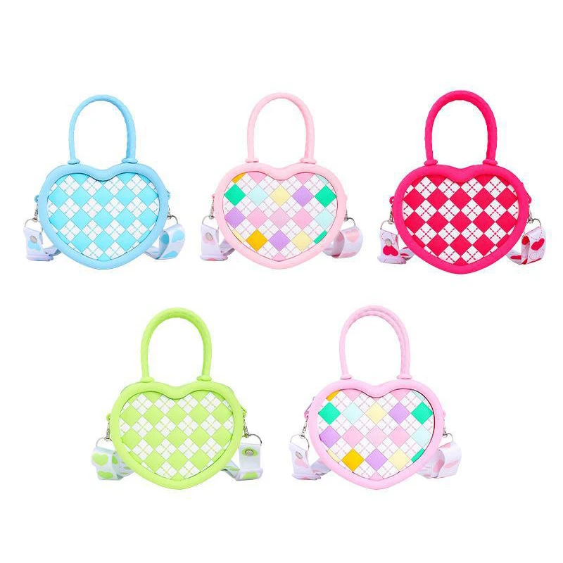 New Fun Diamond Shape Love Crossbody Bag Children Cute Silicone Handheld Crossbody Bag Student Heart Coin Purse Birthday Gift