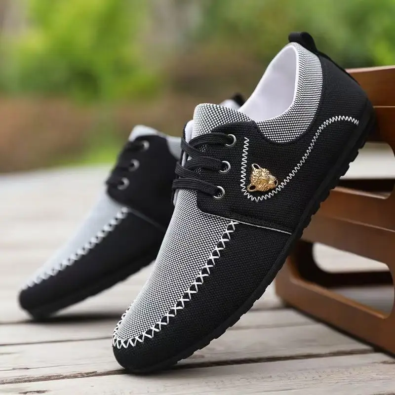 

Men's Trend Casual Flat Shoes Breathable Comfortable Men's Shoes Luxury Brand Loafers Lightweight Metal Decoration Men Sneakers