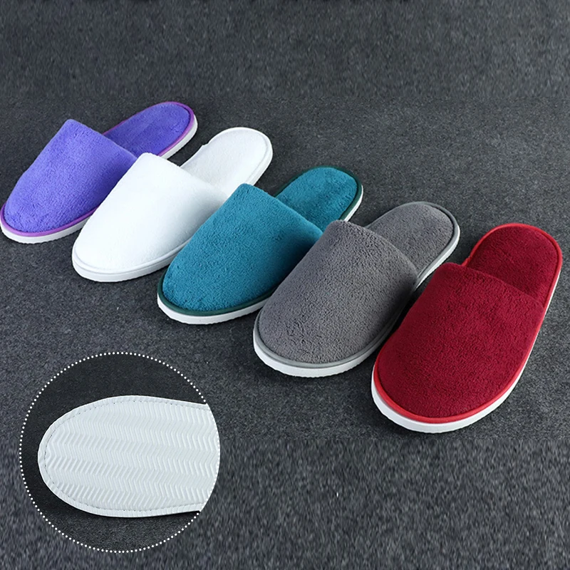 

Solid Color Coral Fleece Disposable Non-Slip Slippers Hotel Slipper Men Women Business Travel Shoes Winter Warm Home Guest Shoes