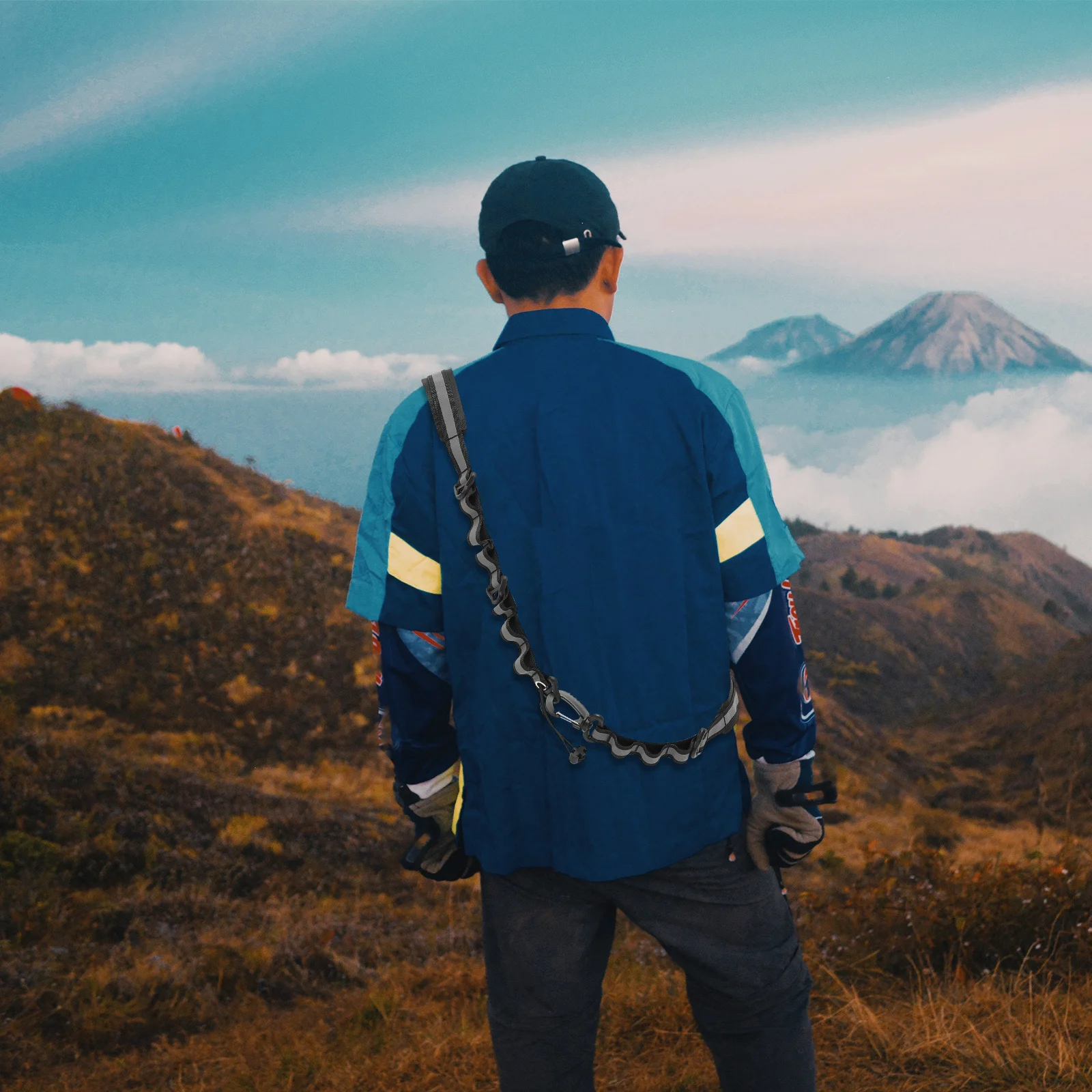 

Adjustable Storage Belt Mountaineering Harness For Camping Outdoor Lightweight Durable Hook Strap Reflective Design Free Hands