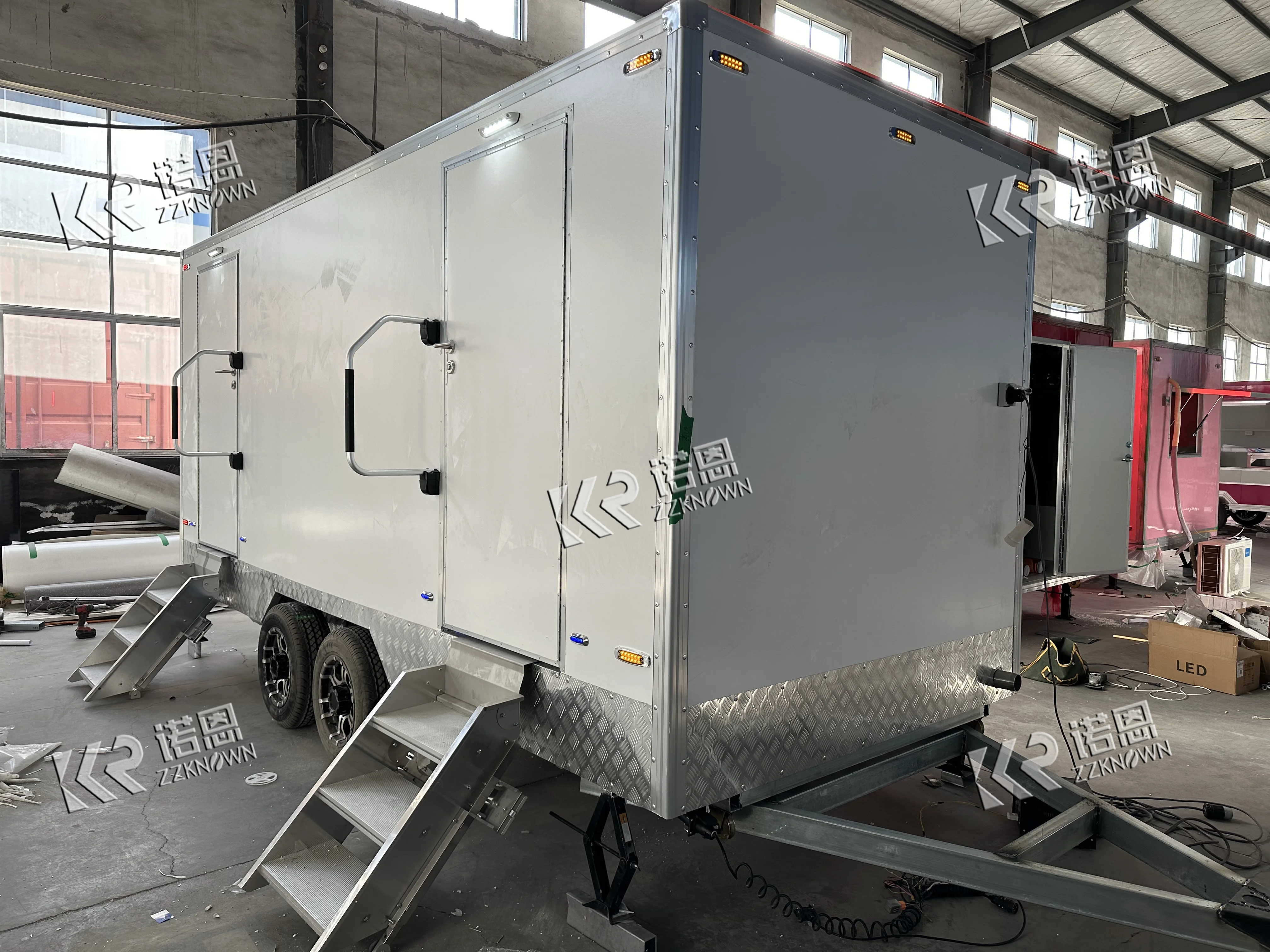 Mobile Toilet Trailer Luxury for sale Toilet-Trailer  Outdoor Shower Trailer Houses Toilet for Sale