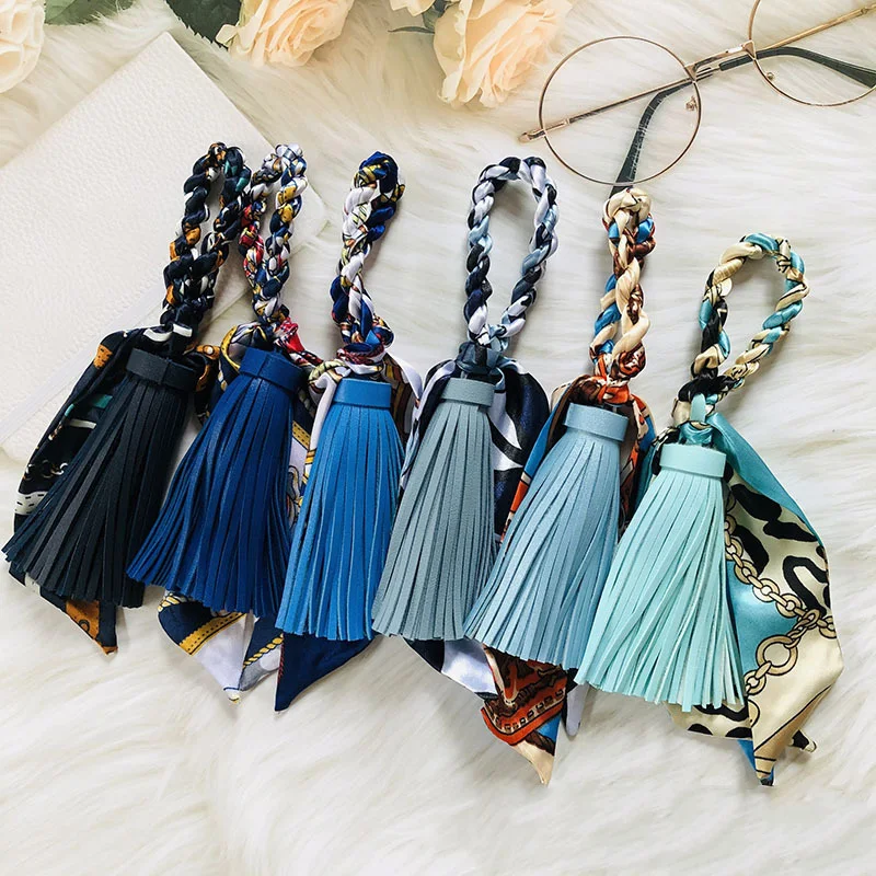 Hand-woven Silk Scarf Car Keychain Accessories Luxury Design PU Tassel Handbag Pendant Fashion Brand Tassels Key Chain for Women