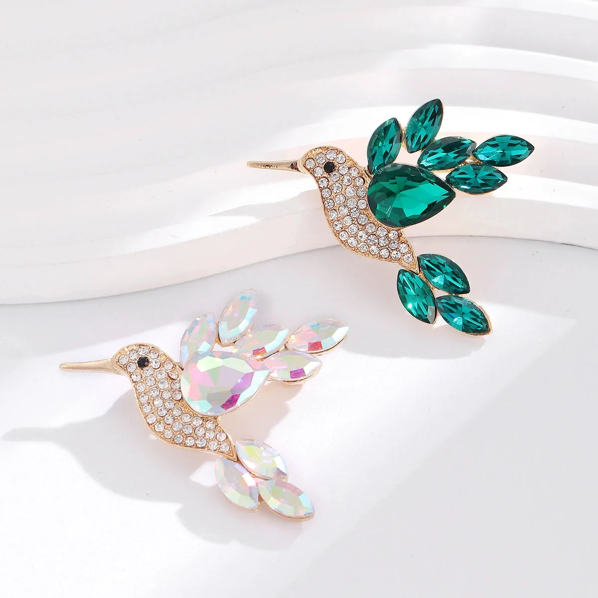 Fashion Crystal Brooch Female Temperament All-match Alloy Hummingbird Corsage Accessories Coat Color Pin Brooch