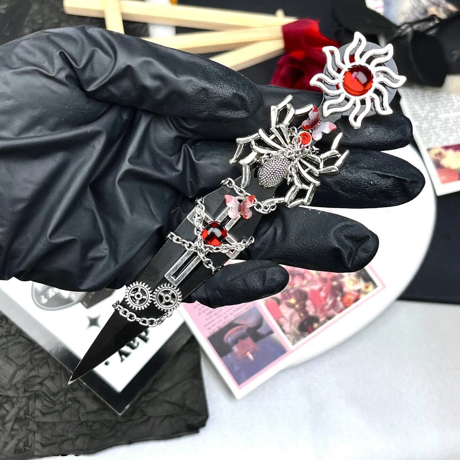 Red Sun Blood Spider Goth Style Handmake Kunai Darts Cross Ornament Package Cutter Decoration Sword Gifts