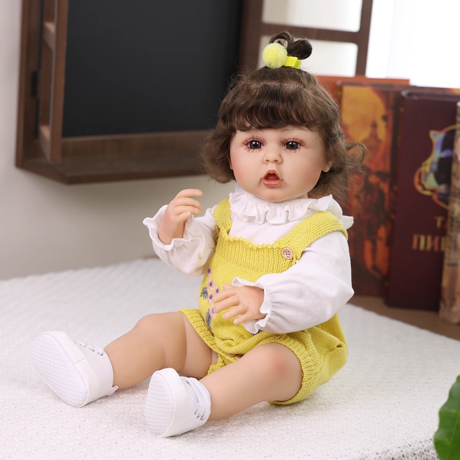 

KEIUMI 22 Inch Bebe Reborn Doll Soft Silicone Vinyl Realistic Skin Look Real Girl Toy Children Birthday Gift