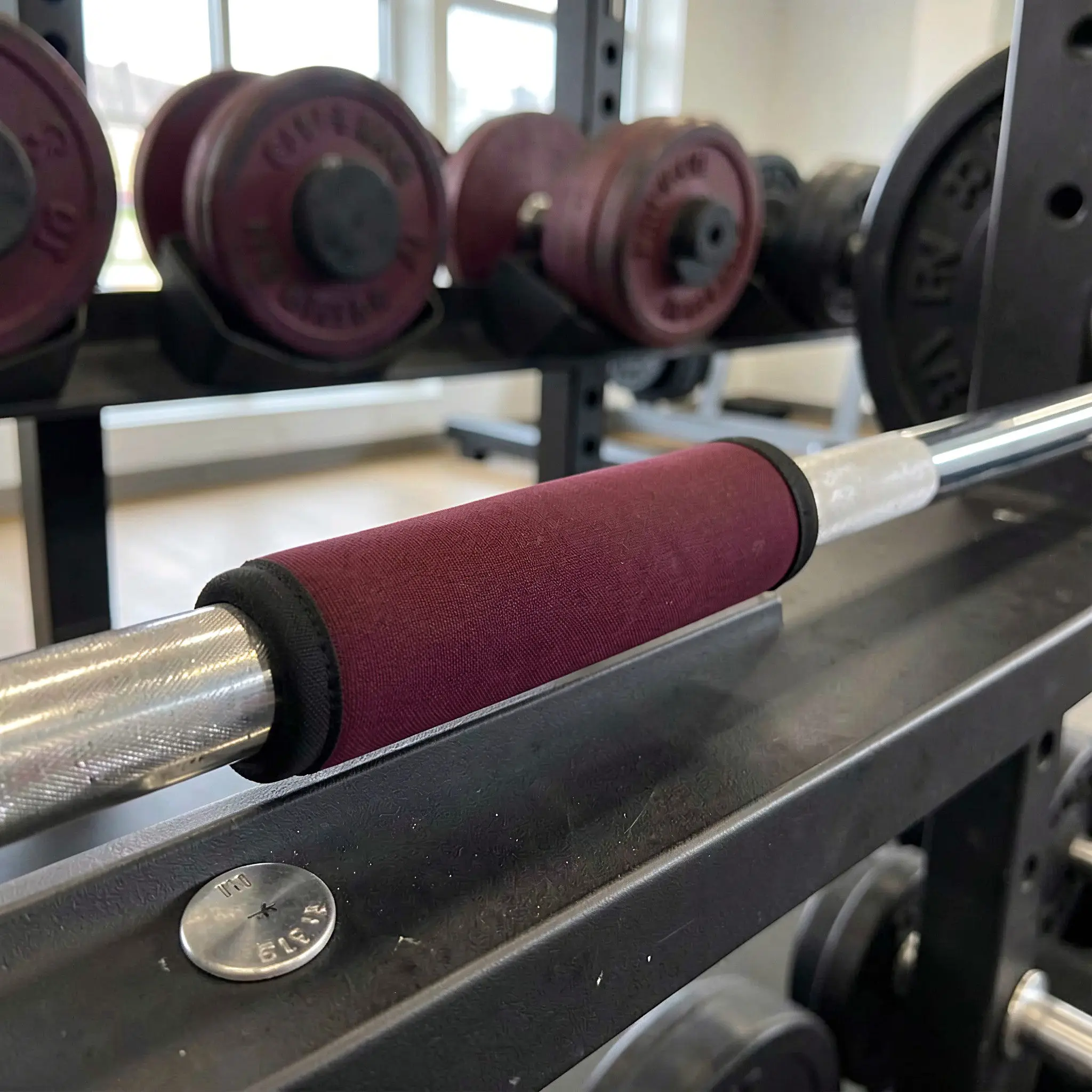 2Pcs Detachable Barbell Mat Set Fine Workmanship Anti-Slip Grip Pad for Horizontal Bars Dumbbell Handles Pull Up Bar Gym Weight - view 5