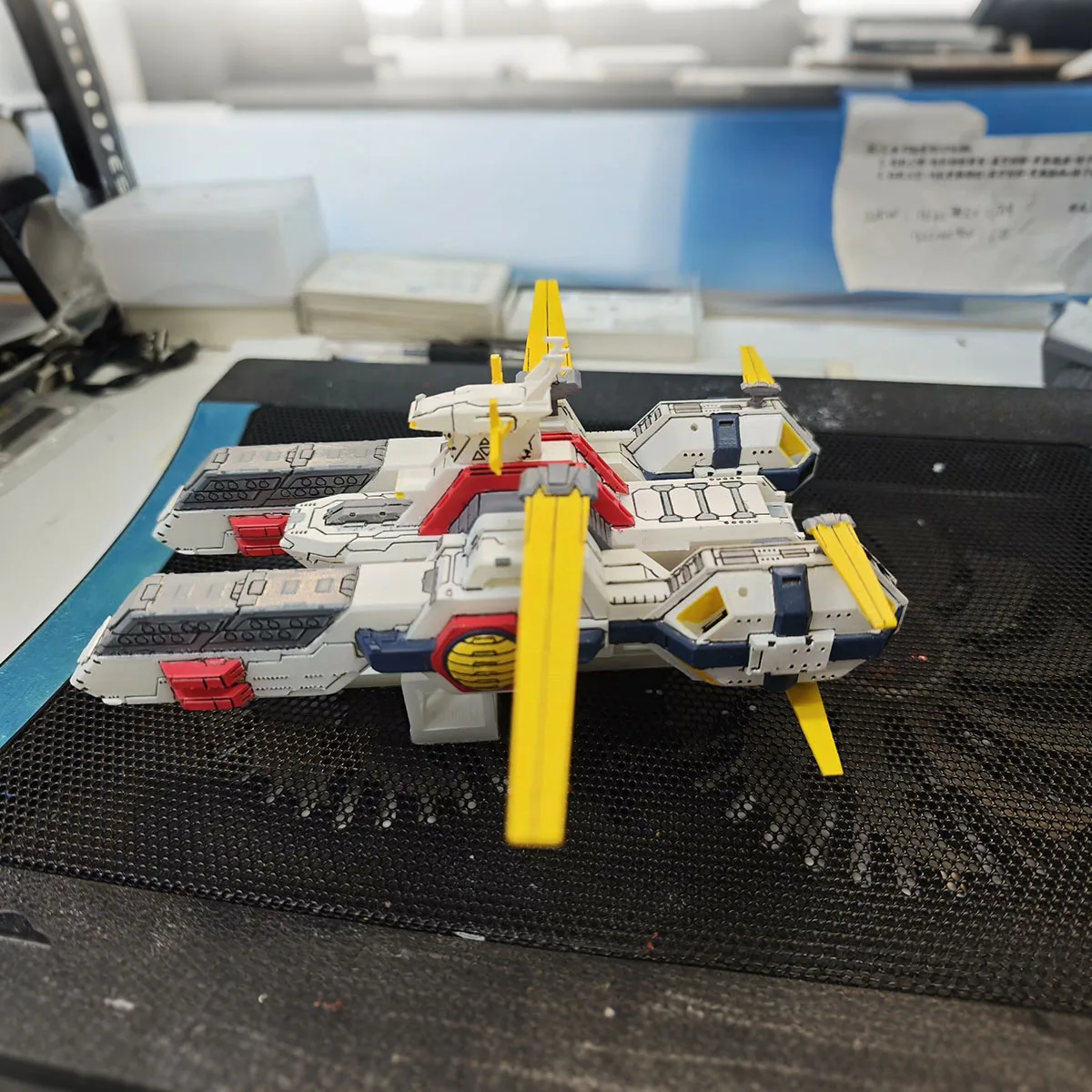 1/1700 Scale Spaceship 18cm Thunder Spartan Battleship Assembly Model 3D Printed Ships Static Model Ship Toy Ornament