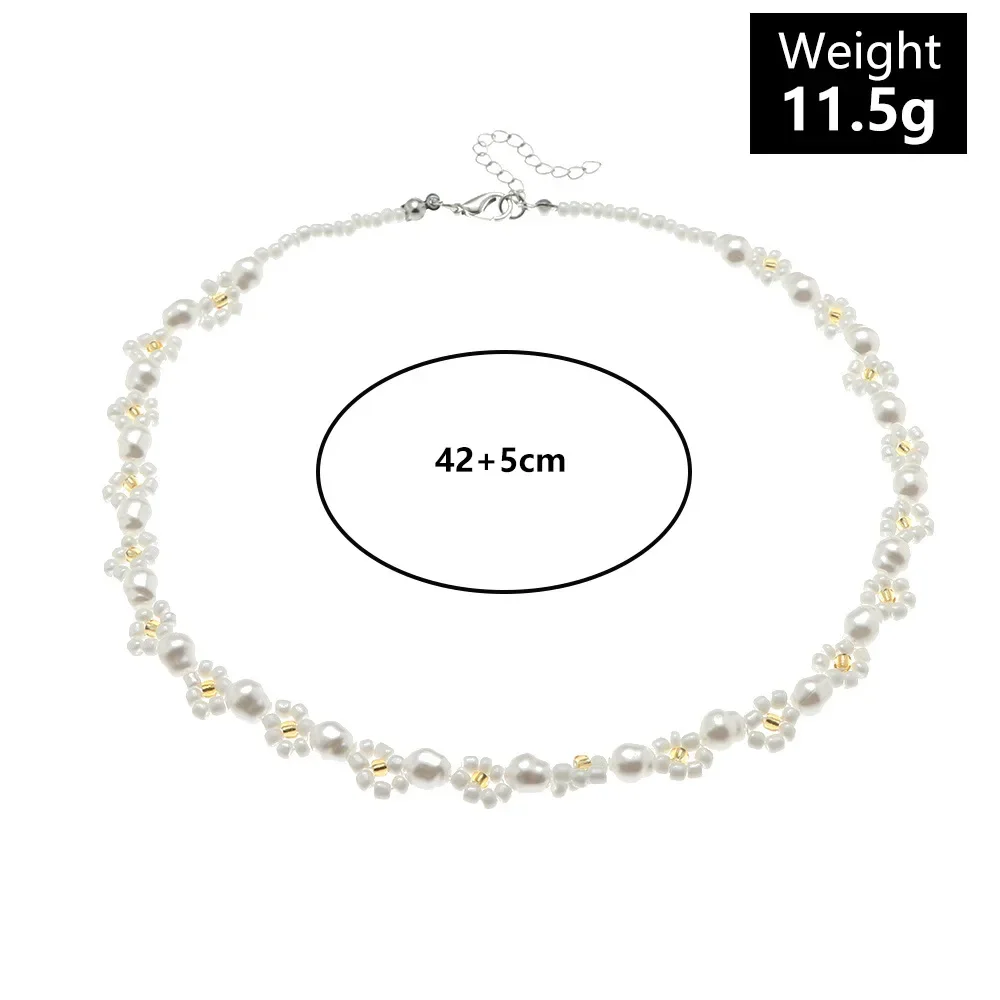 Y2K Style Daisy Flower Beaded Necklace for Women Bohemian Handmade Short Imitation Pearl Choker Necklace Female Jewelry