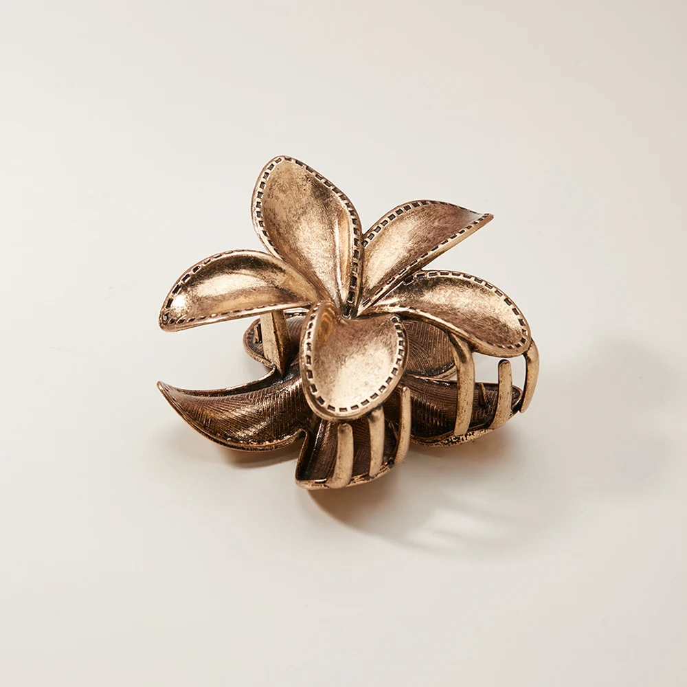 

Retro Rusted Flower Hair Accessory With Zinc Alloy Clasp Classic And Elegant Highly Versatile Hair Accessories