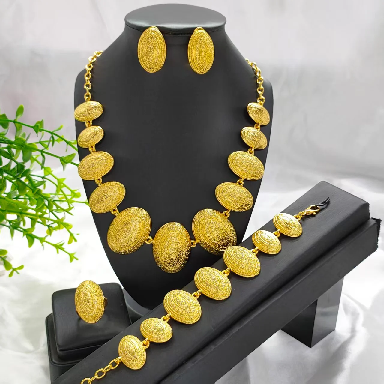 

Luxury Hollow Gold Plated Necklace Sets For Women Wedding Dubai African Jewelry Set Indian Jewellery Anniversary Gifts