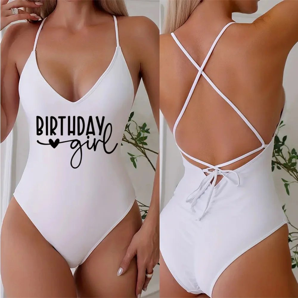 maio-feminino-de-uma-peca-com-alcas-ajustaveis-modelo-coracao-sem-costas-monokini-acolchoado