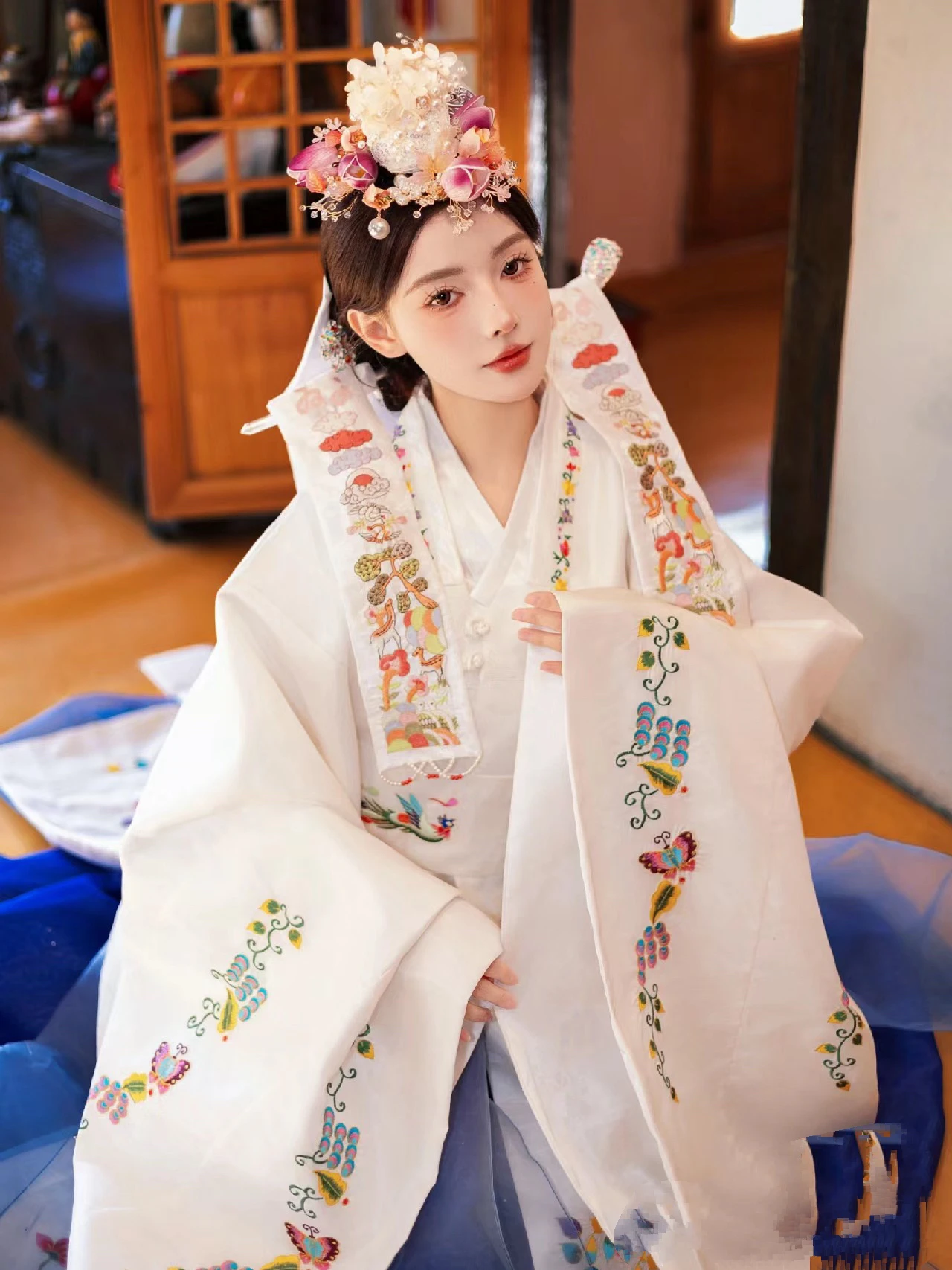 New Korean Embroidery Wedding Dress for Travel Photography hanbok Palace Costume Yanbian Korean Wedding Dress, Princess Yanji