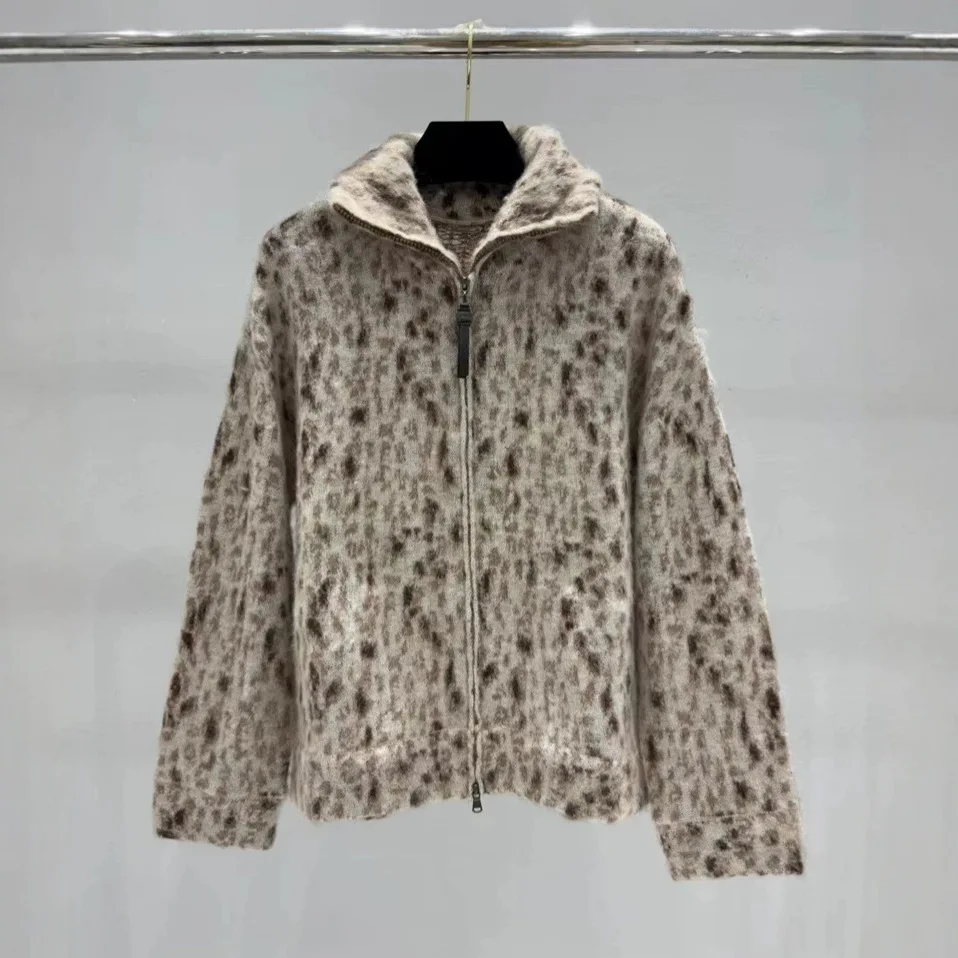 2026 Autumn/Winter Women's Leopard-Print Crew-Neck Long-Sleeve Knit Pullover
